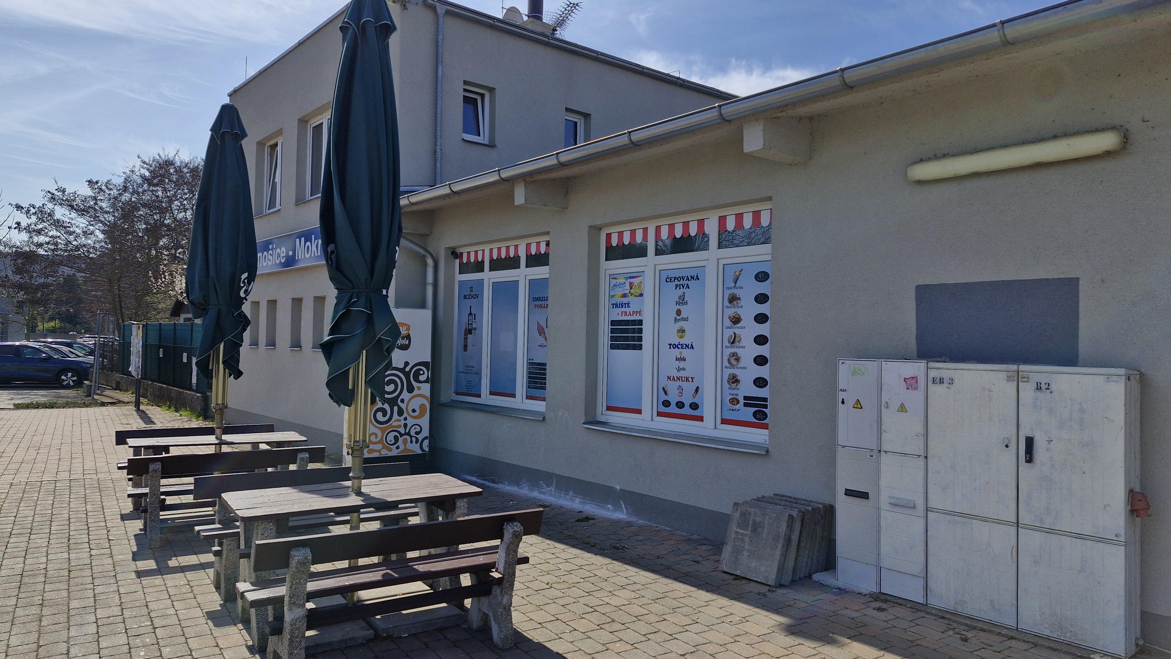 Rychlé občerstvení - železniční stanice Černošice - Mokropsy