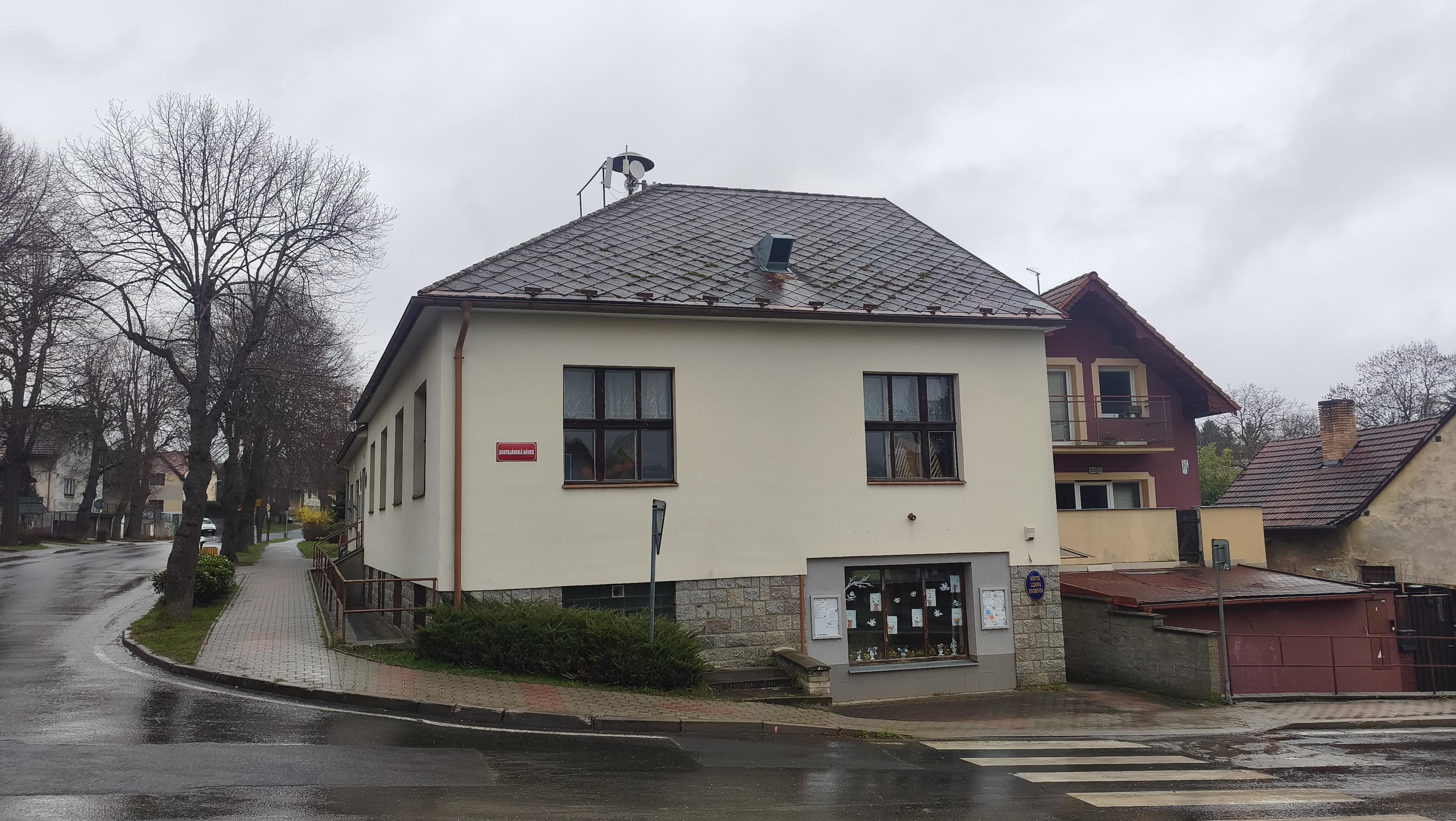 Obecní knihovna Tehov foto 3