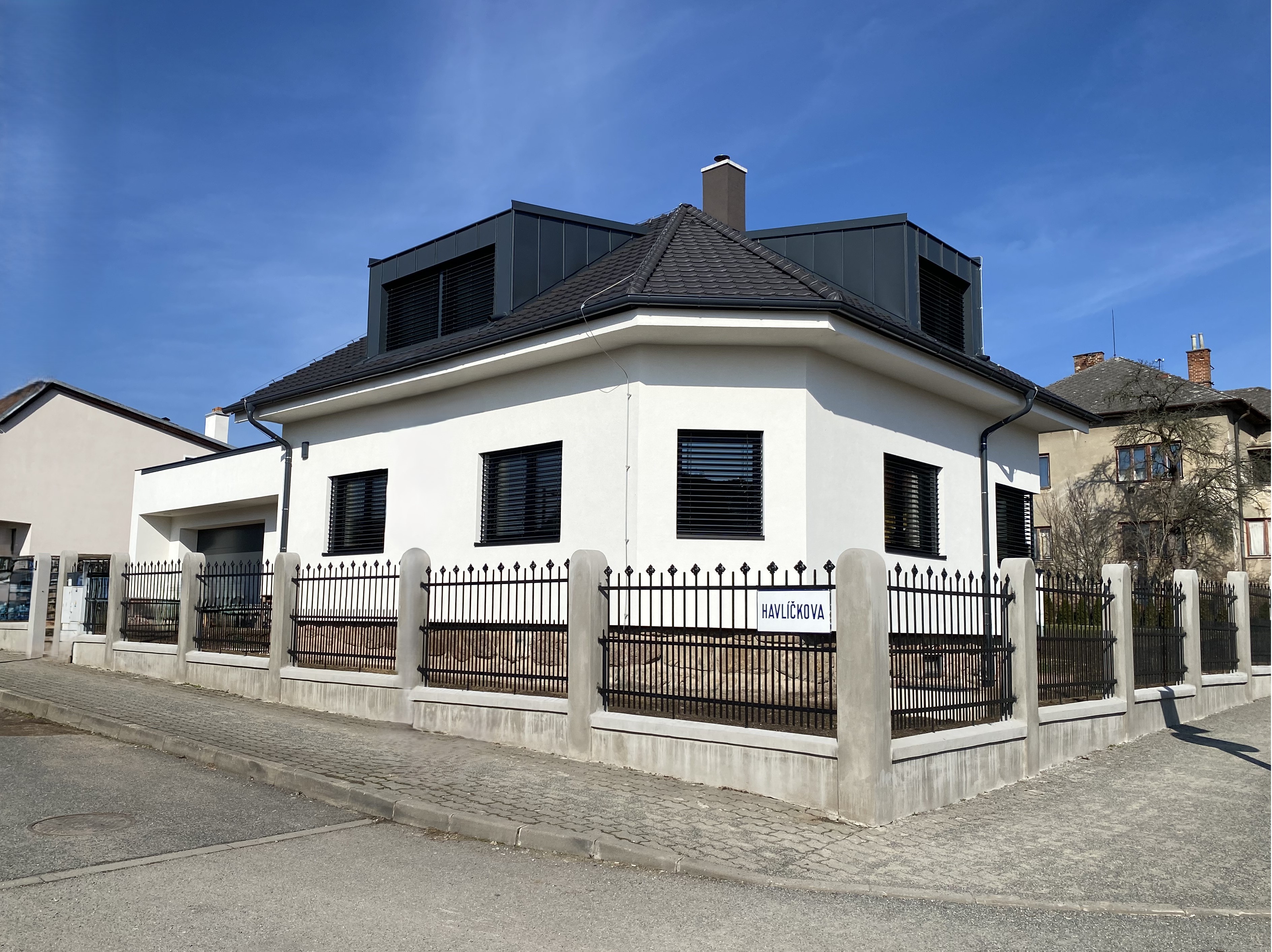 LUXURY RK - Realitní kancelář - prodej luxusních nemovitostí foto 4