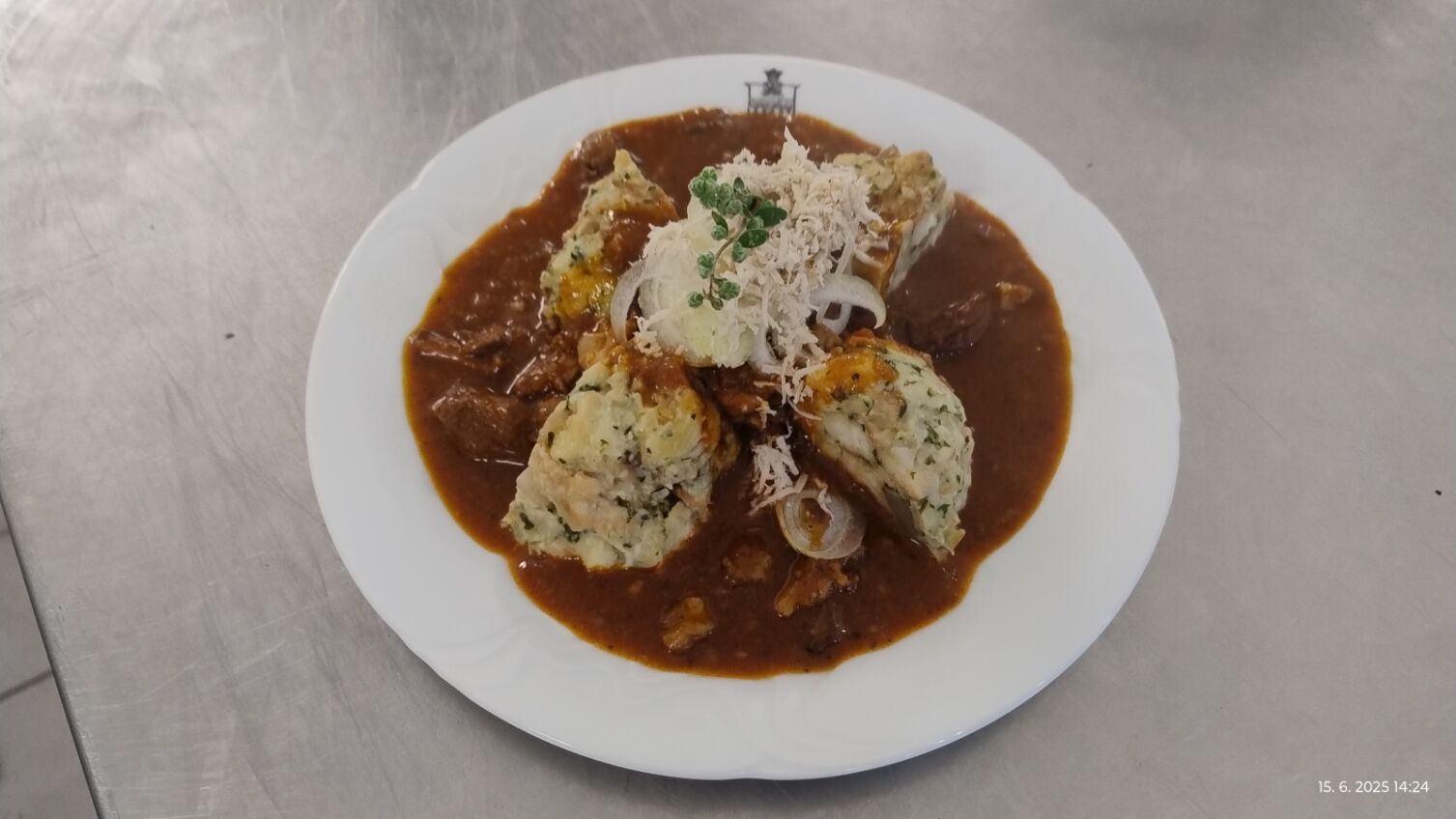 Zámecká restaurace Třebušín foto 3