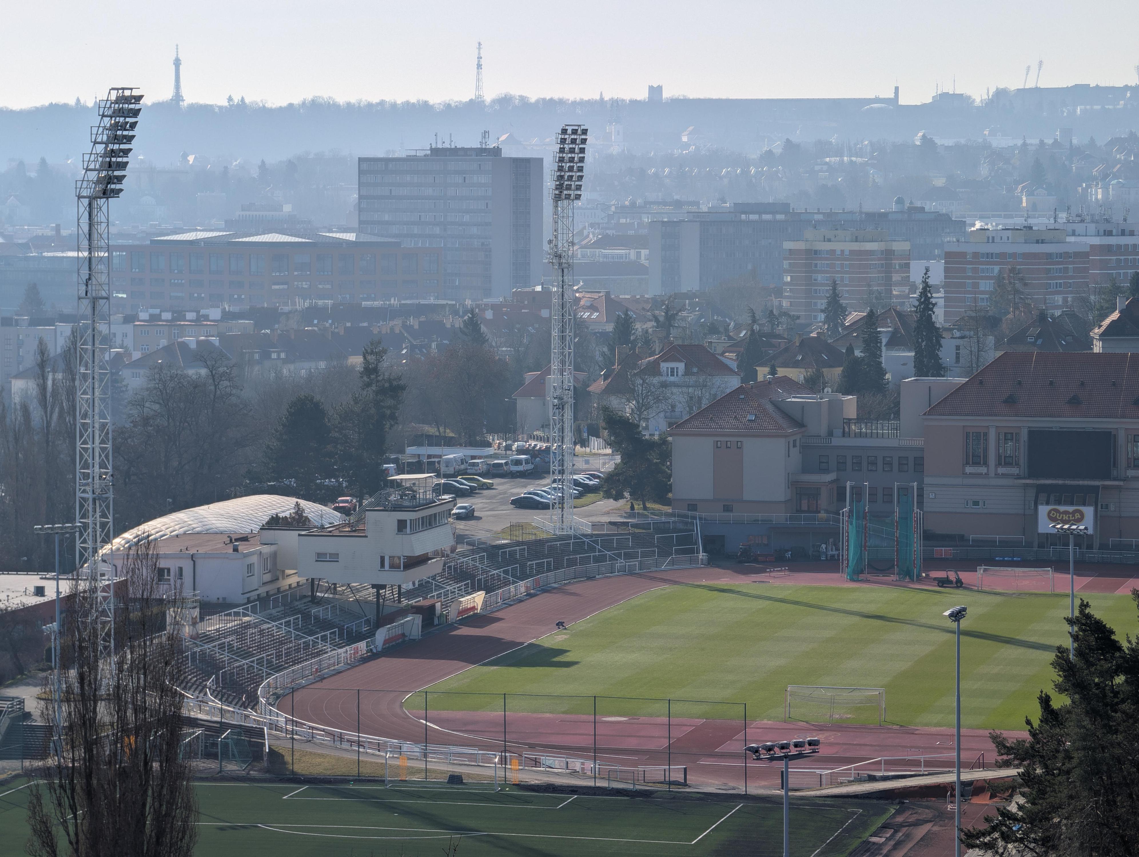 Stadion Juliska foto 4