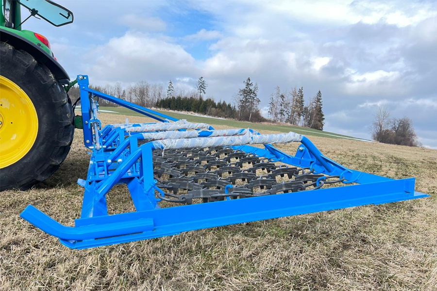 Luční brány nesené. V nabídce šíře 4 - 8 m.