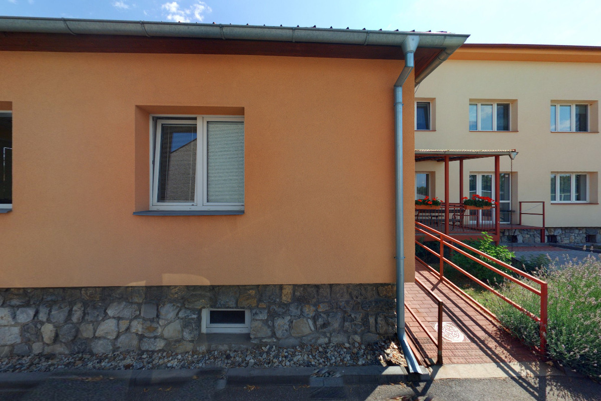 Hněvotín - obecní úřad foto 3