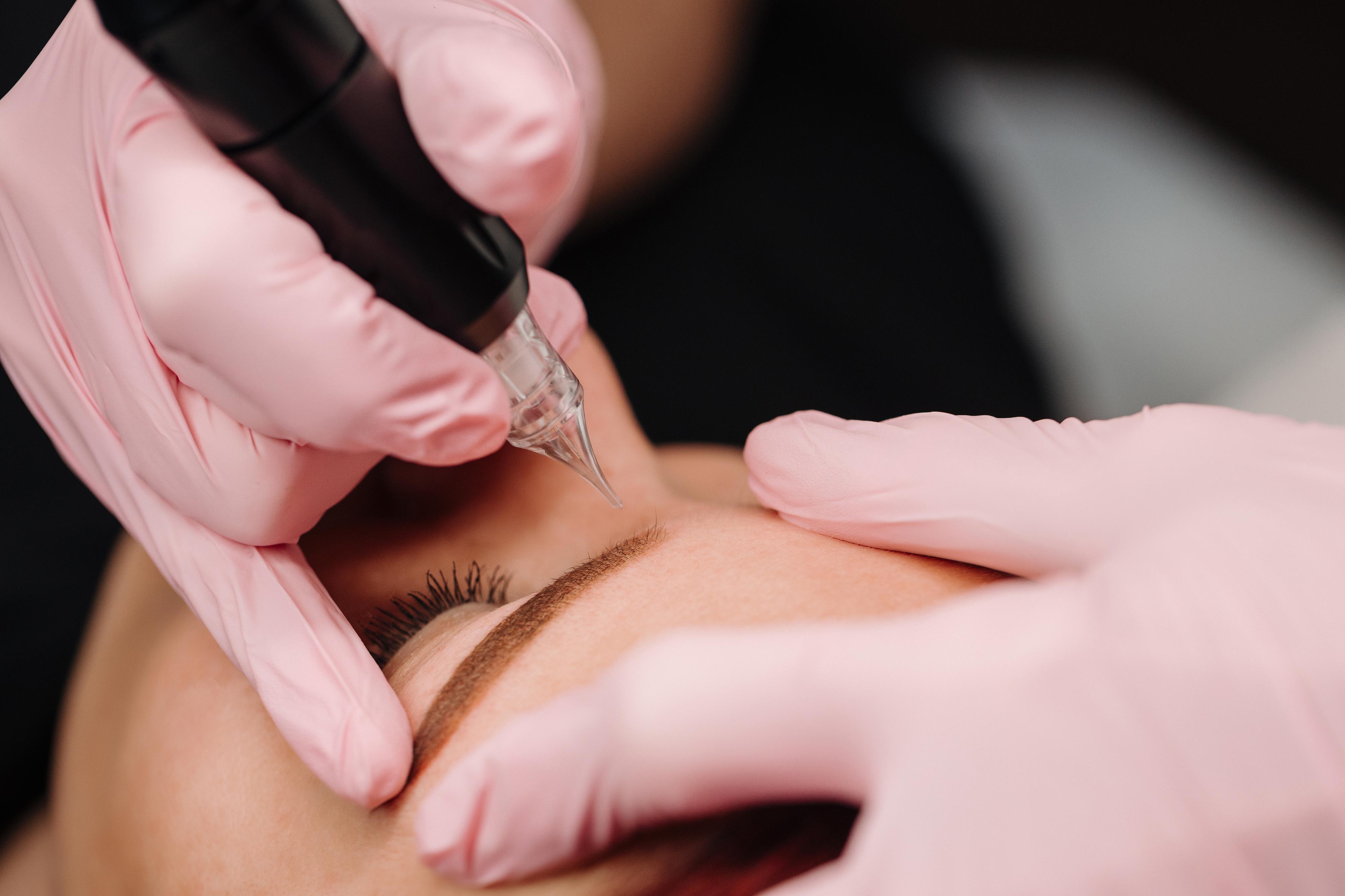 Permanentní make-up obočí