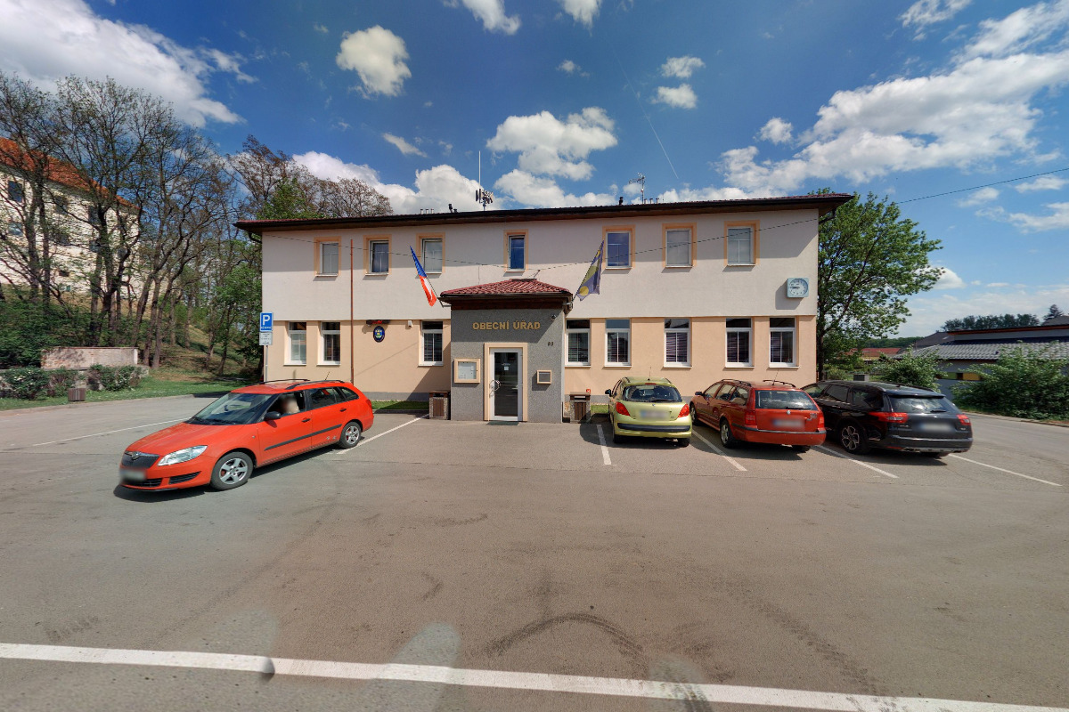 Horky nad Jizerou - obecní úřad foto 3