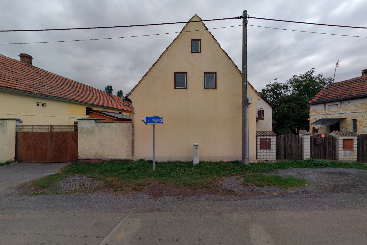 Servis oken Petr Haluška