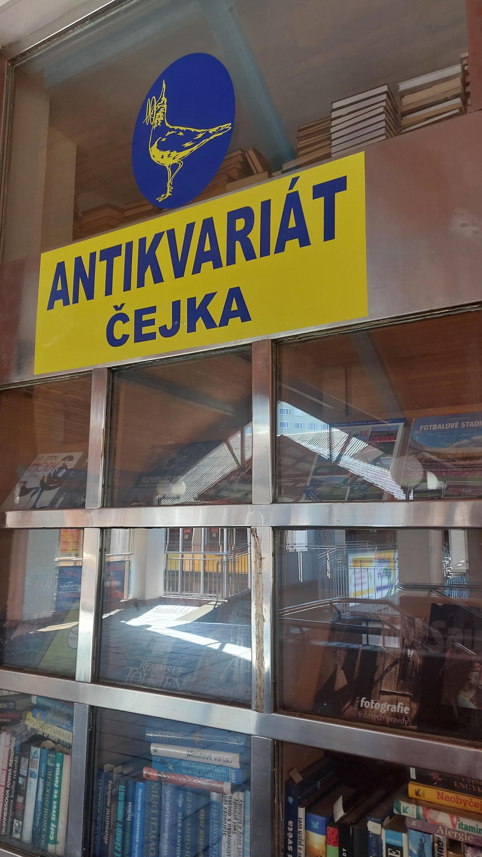 Antikvariát Čejka foto 5