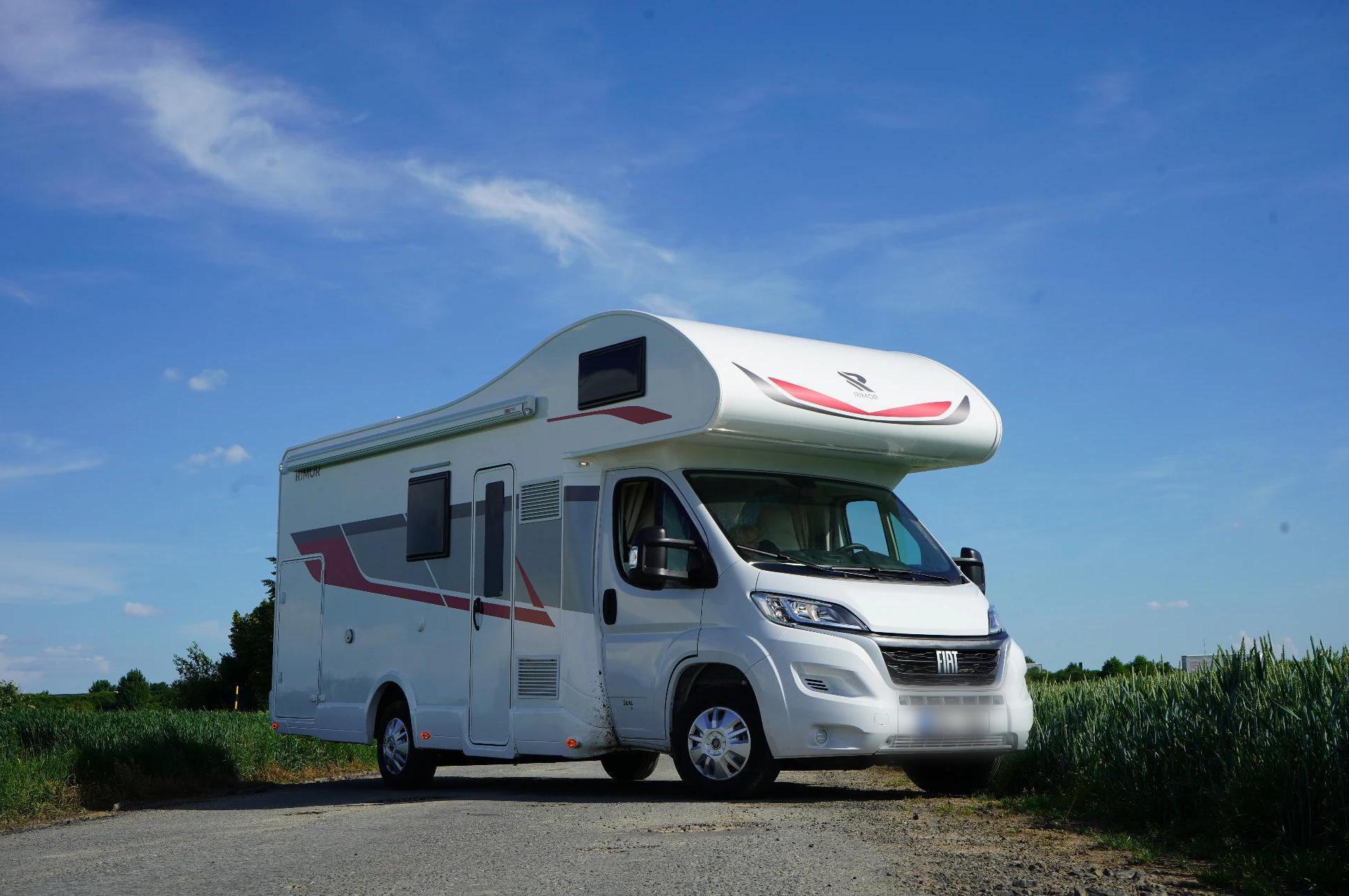 Půjčovna obytných vozů  - Hana Lexová