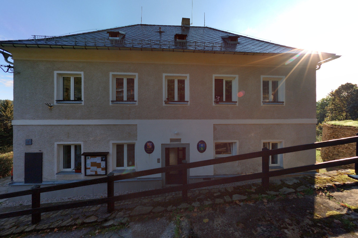 Hamry - obecní úřad foto 6