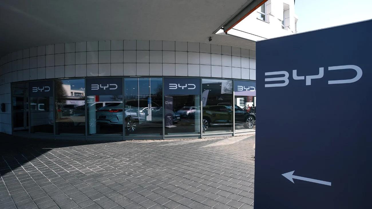BYD AUTO IN foto 4