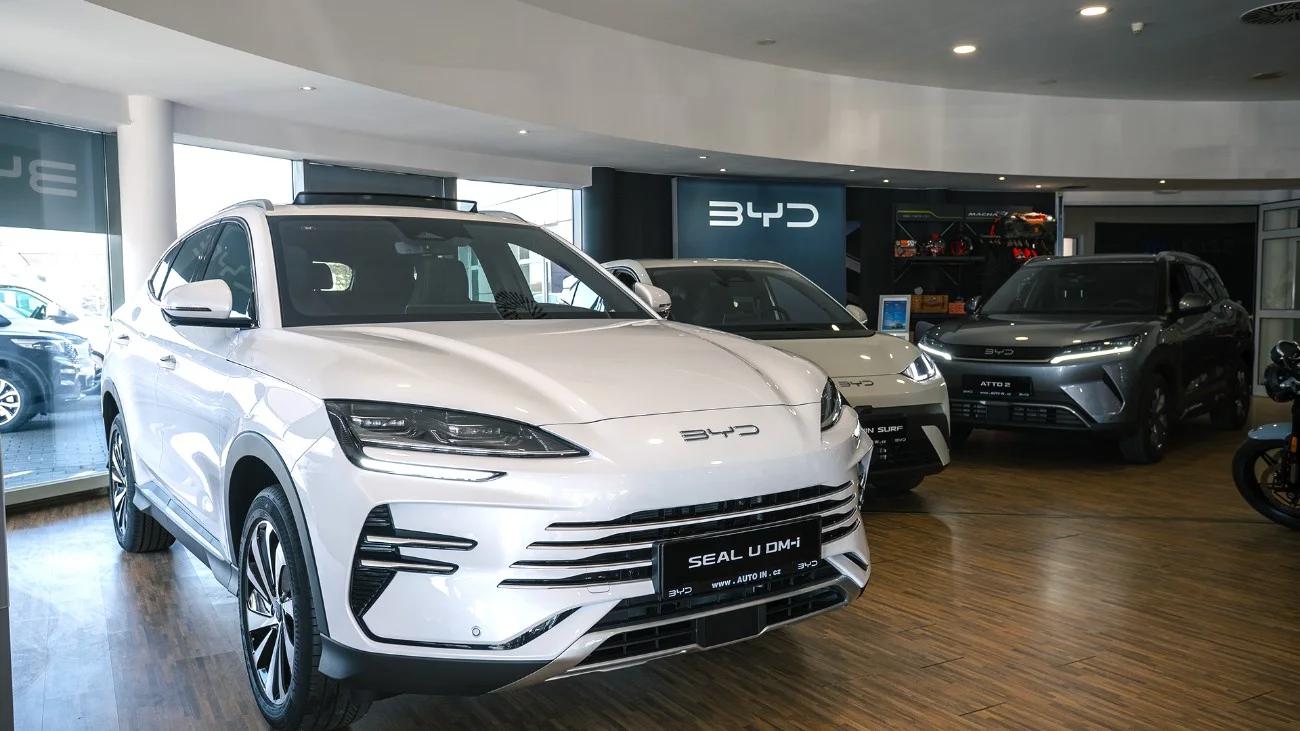 BYD AUTO IN foto 3