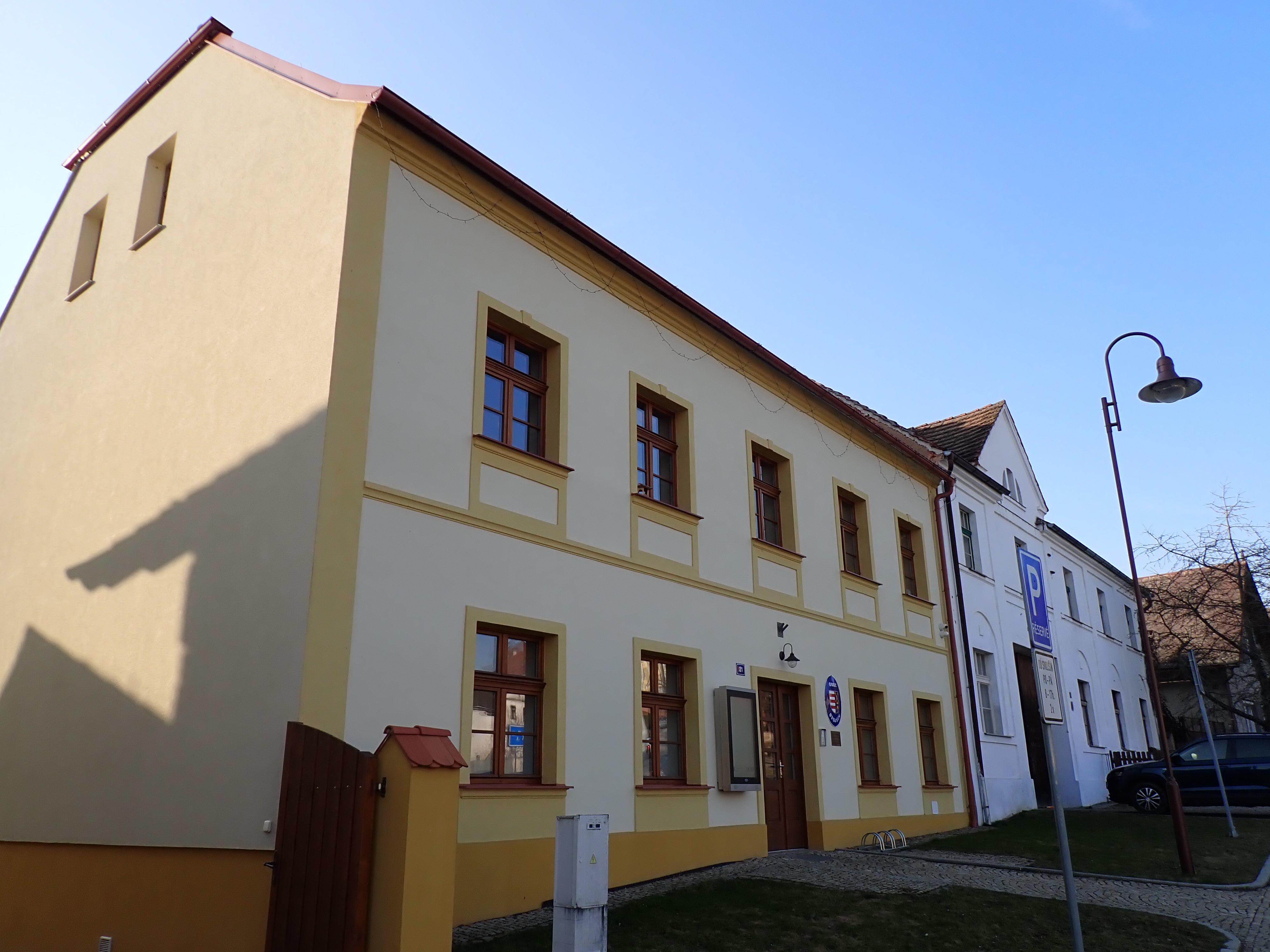 Svojšín - obecní úřad foto 4