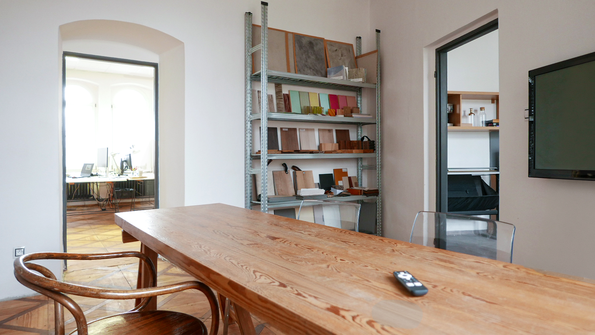 Danilo Elvir Návrhy a realizace grafiky foto 2