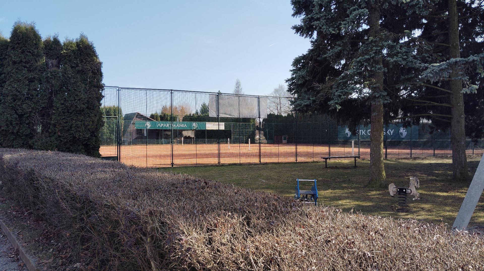 Sportovní tenisový klub, Okříšky