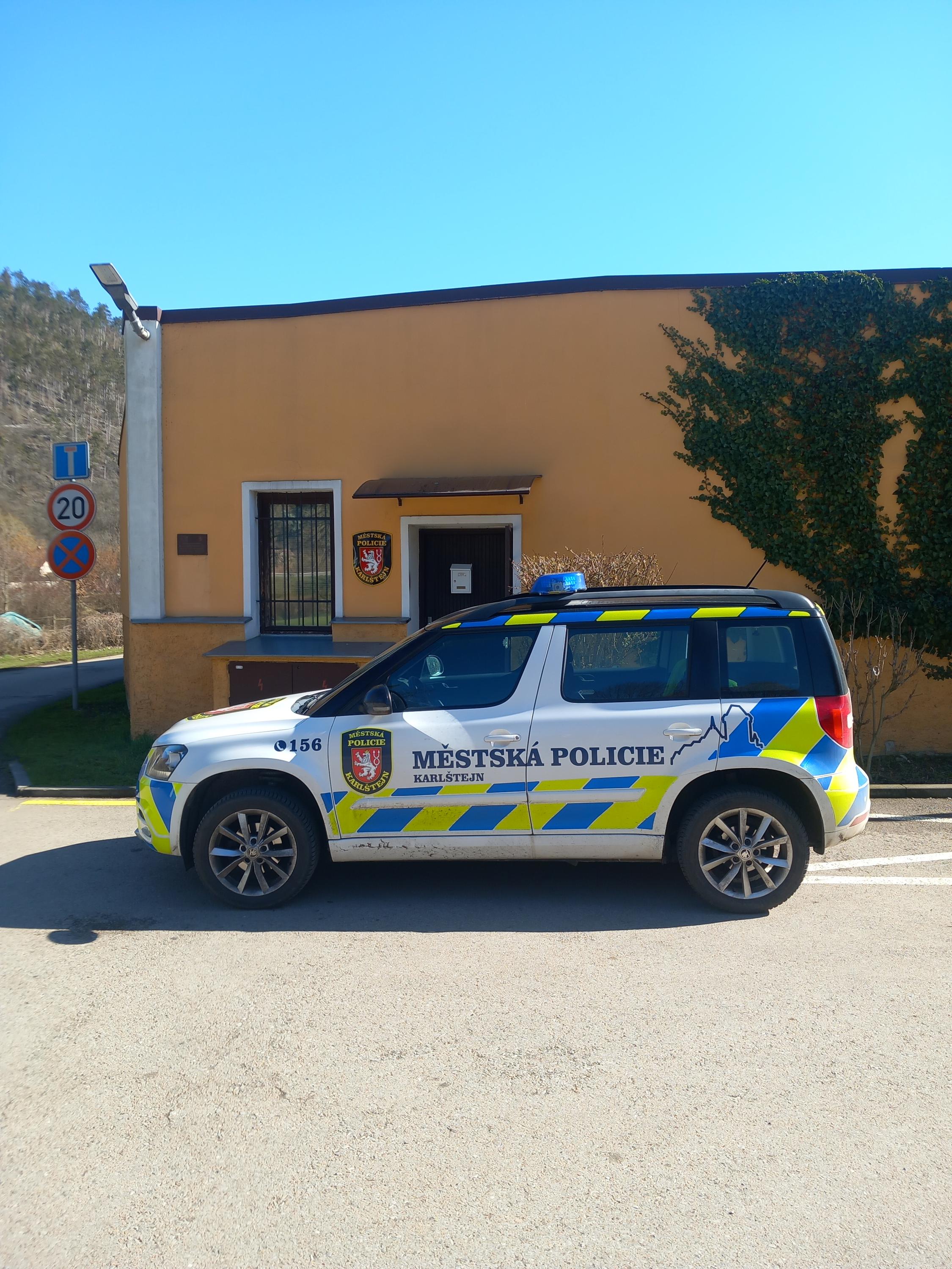 Městská policie Karlštejn foto 2