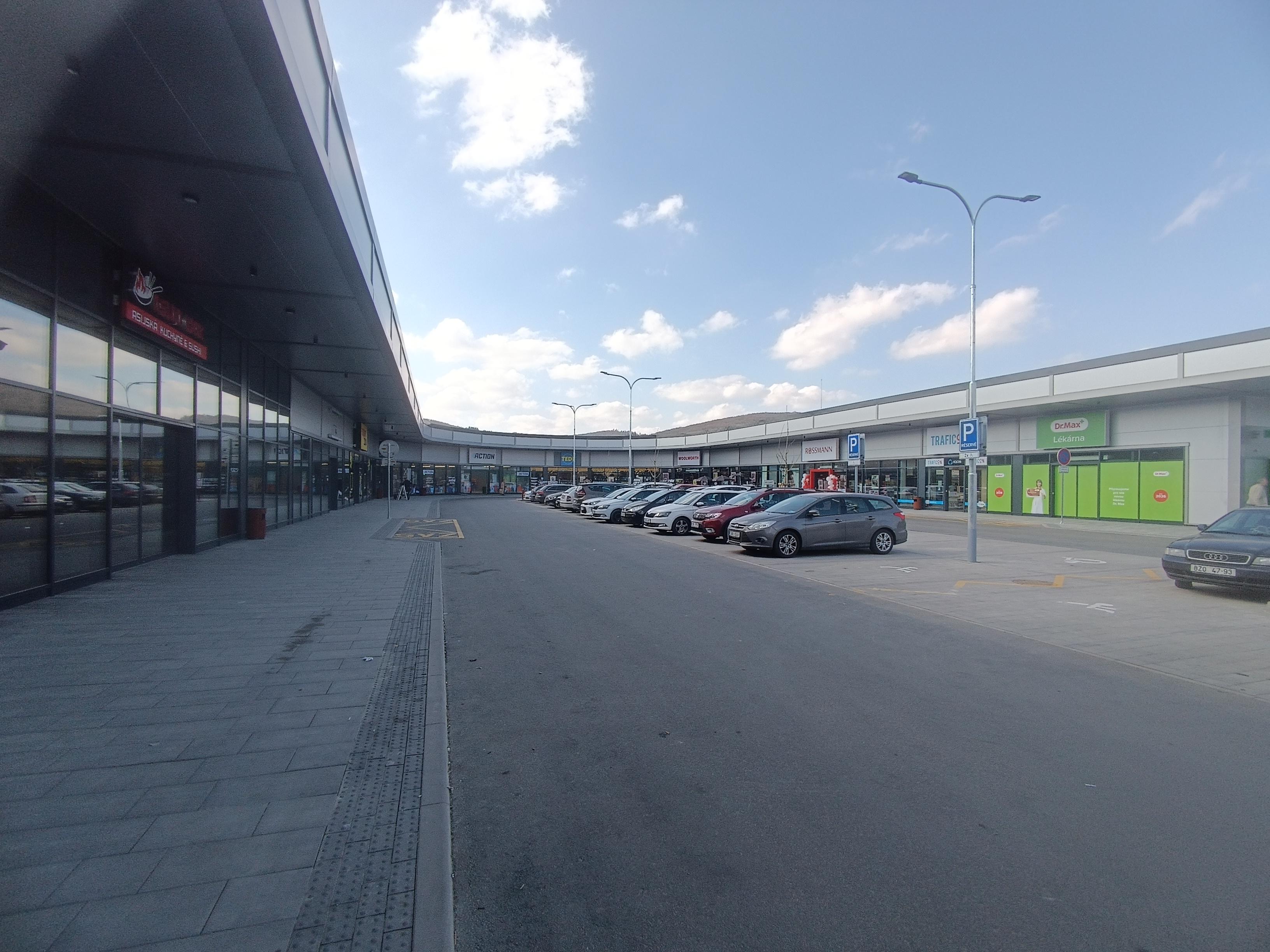 OC Kaskády Ivanovice foto 1