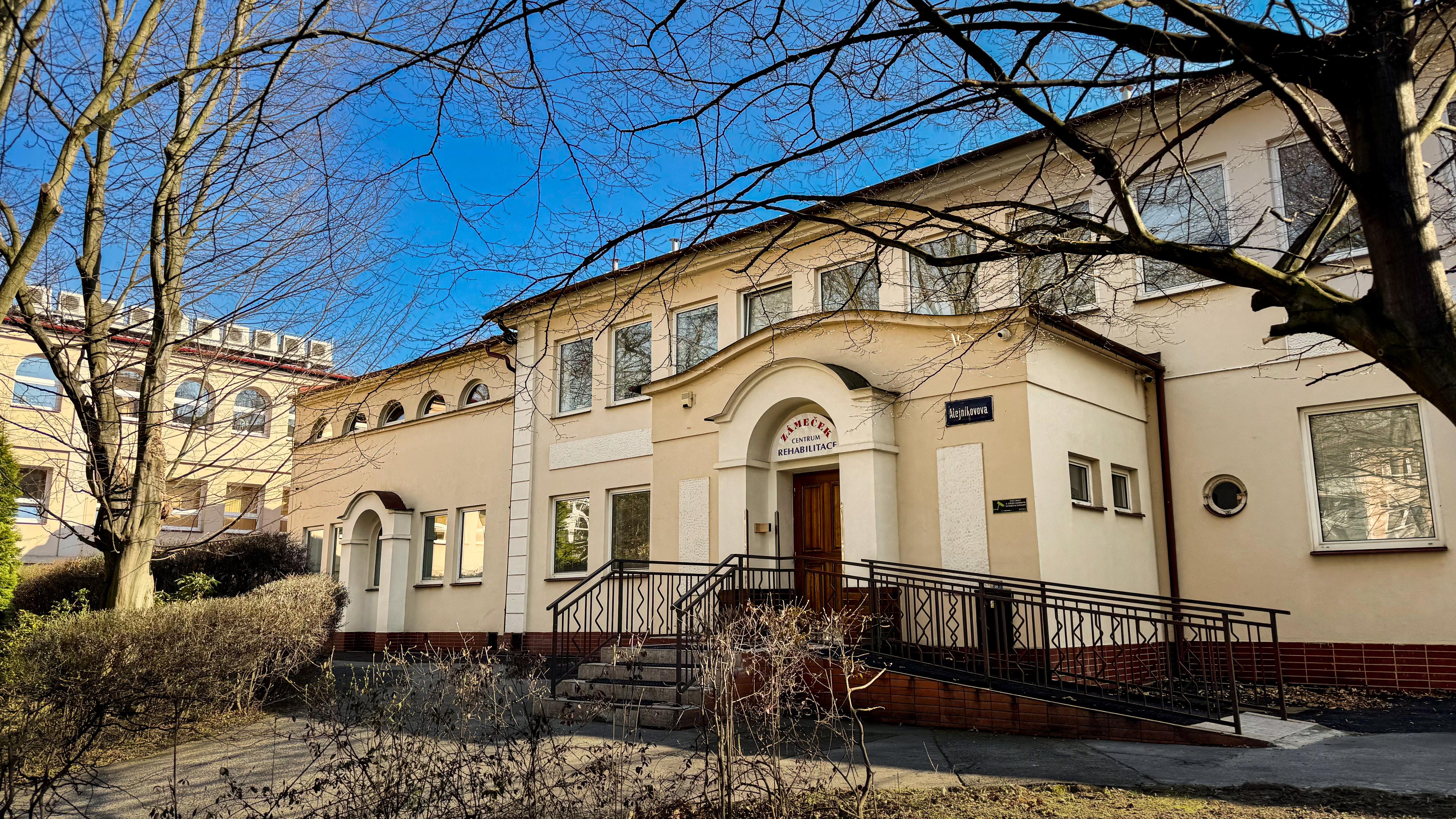 Centrum léčebné rehabilitace Zámeček - prim. MUDr. Eva Dostalíková