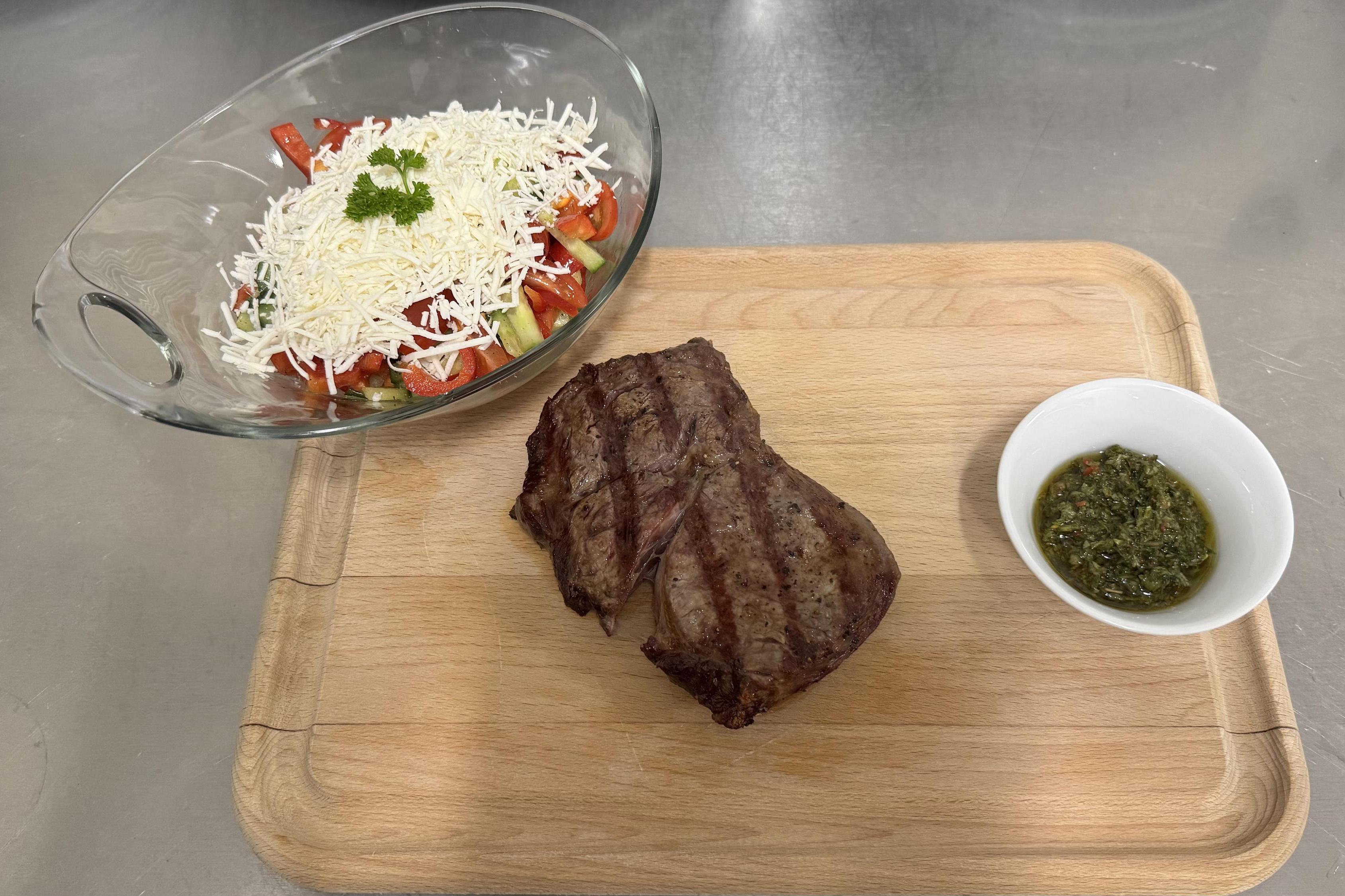 Hovězí rib eye steak z argentinského masa