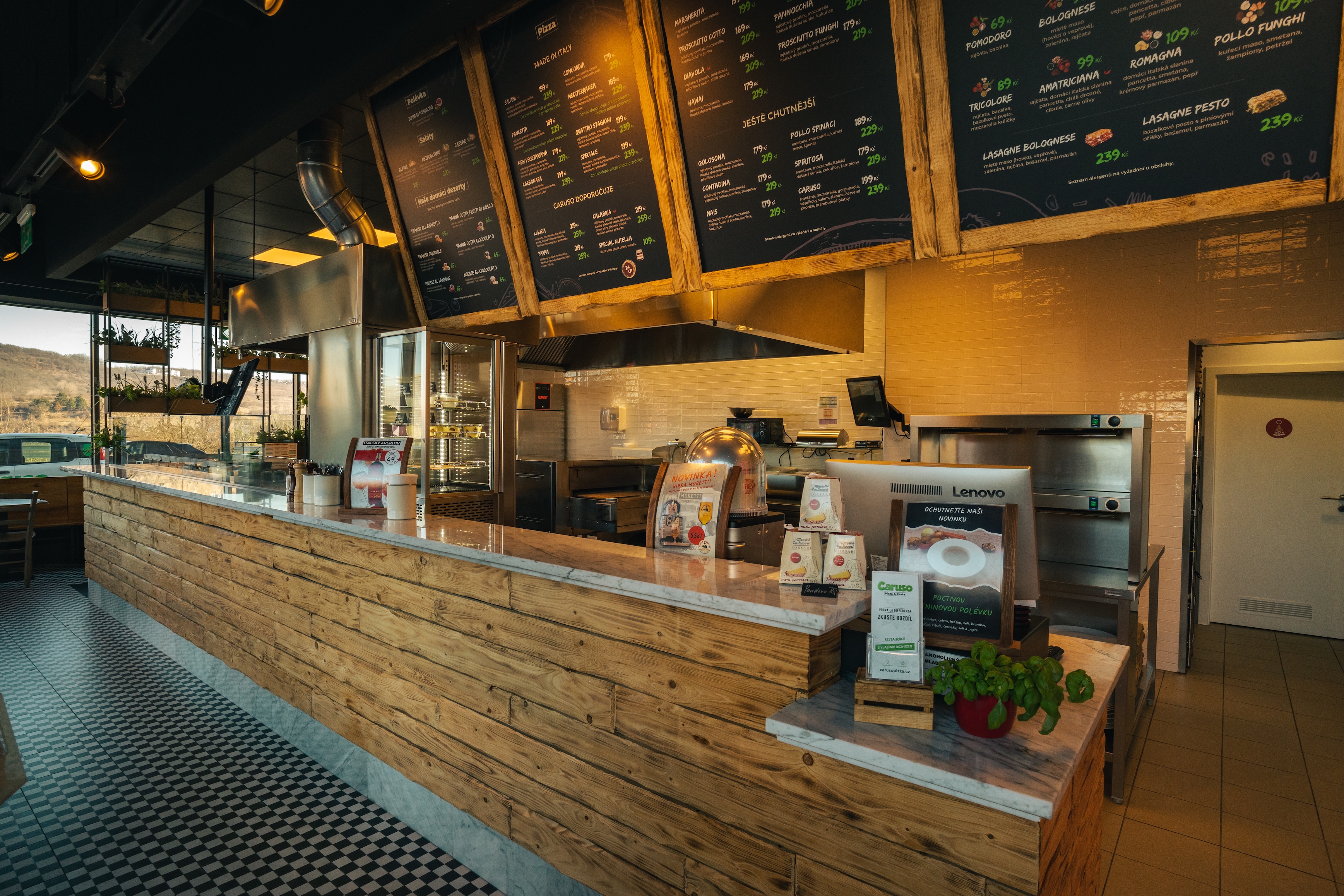 Caruso Pizza & Pasta foto 3