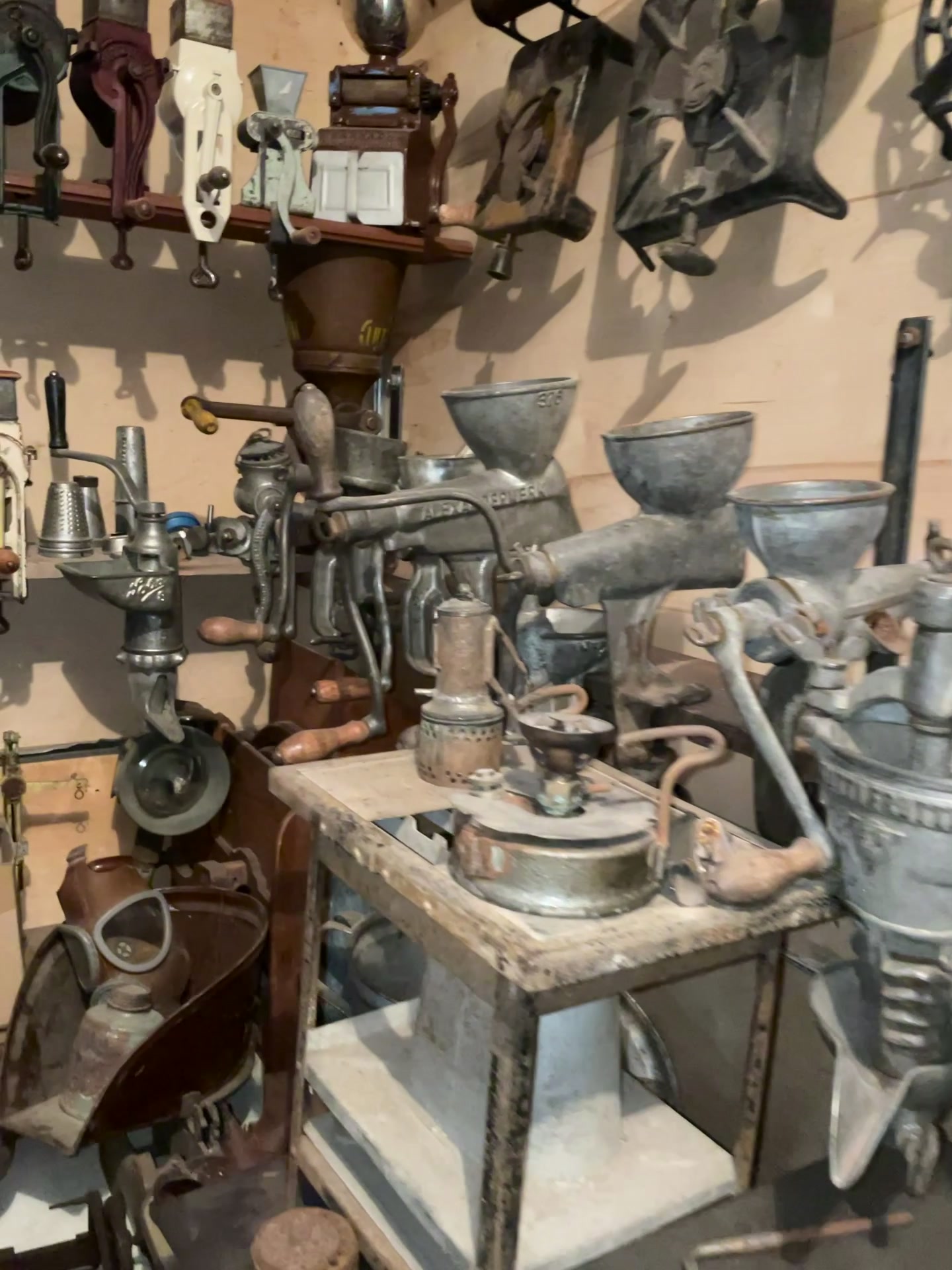 Muzeum historických zemědělských a technických strojů foto 2 (náhled videa)