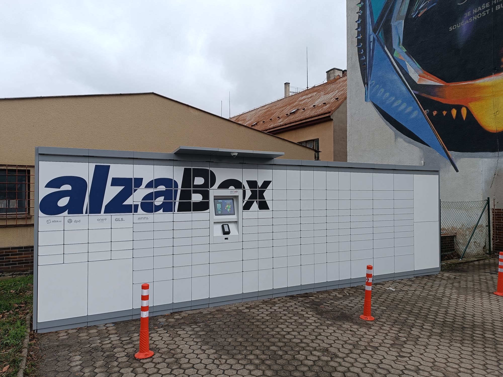 AlzaBox