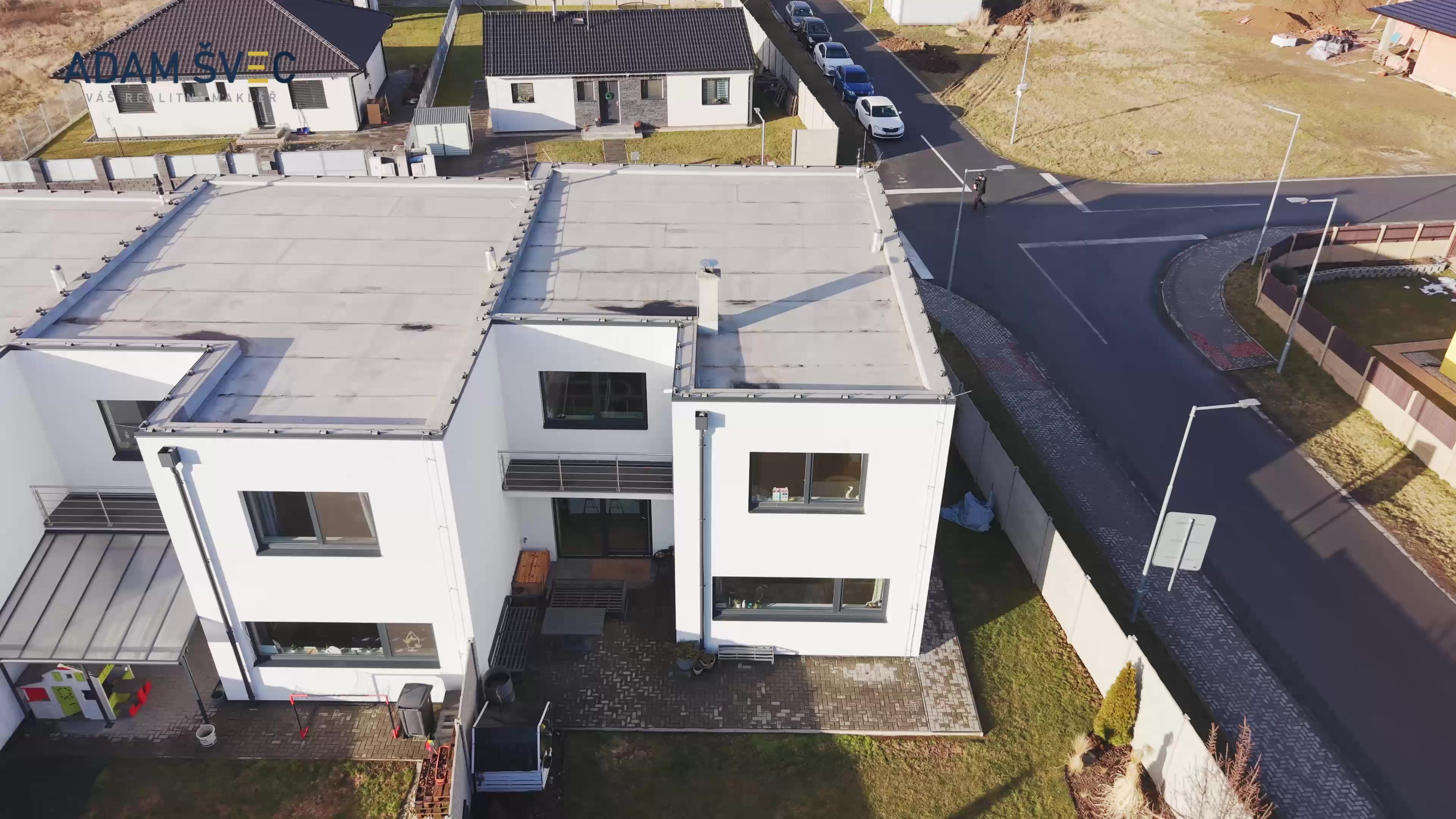 Adam Švec - Váš realitní makléř foto 2 (náhled videa)