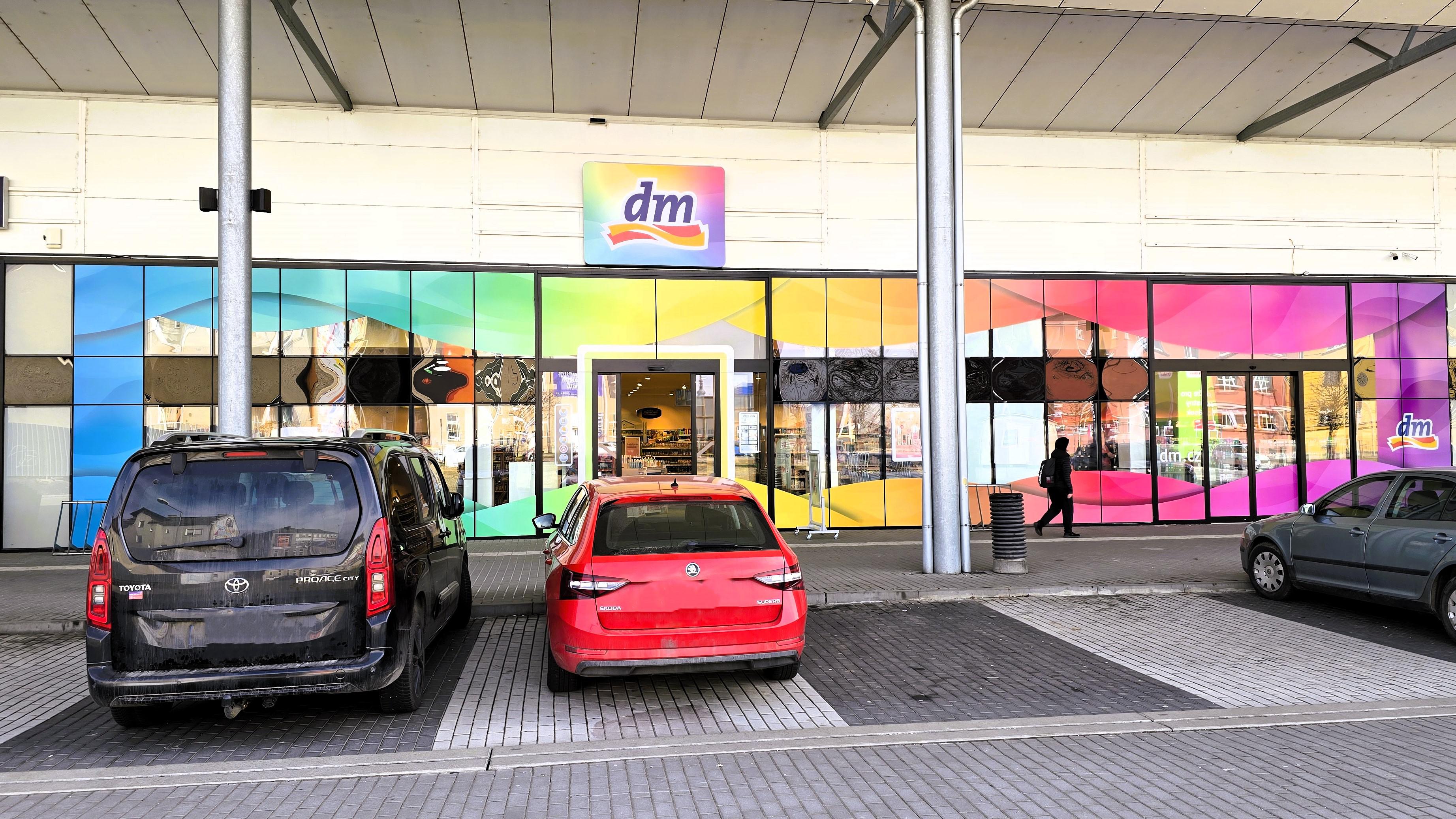 dm drogerie markt s.r.o. foto 2