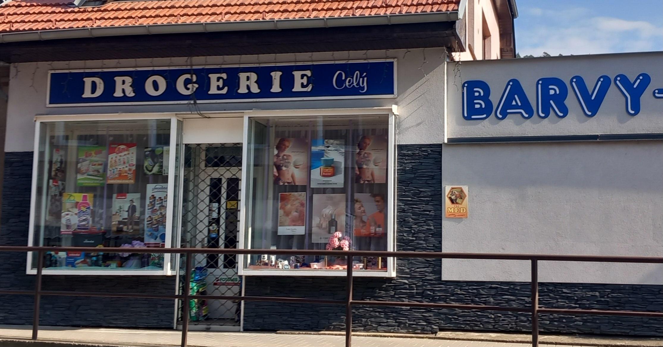Drogerie - Barvy - Laky, Petr Celý foto 1