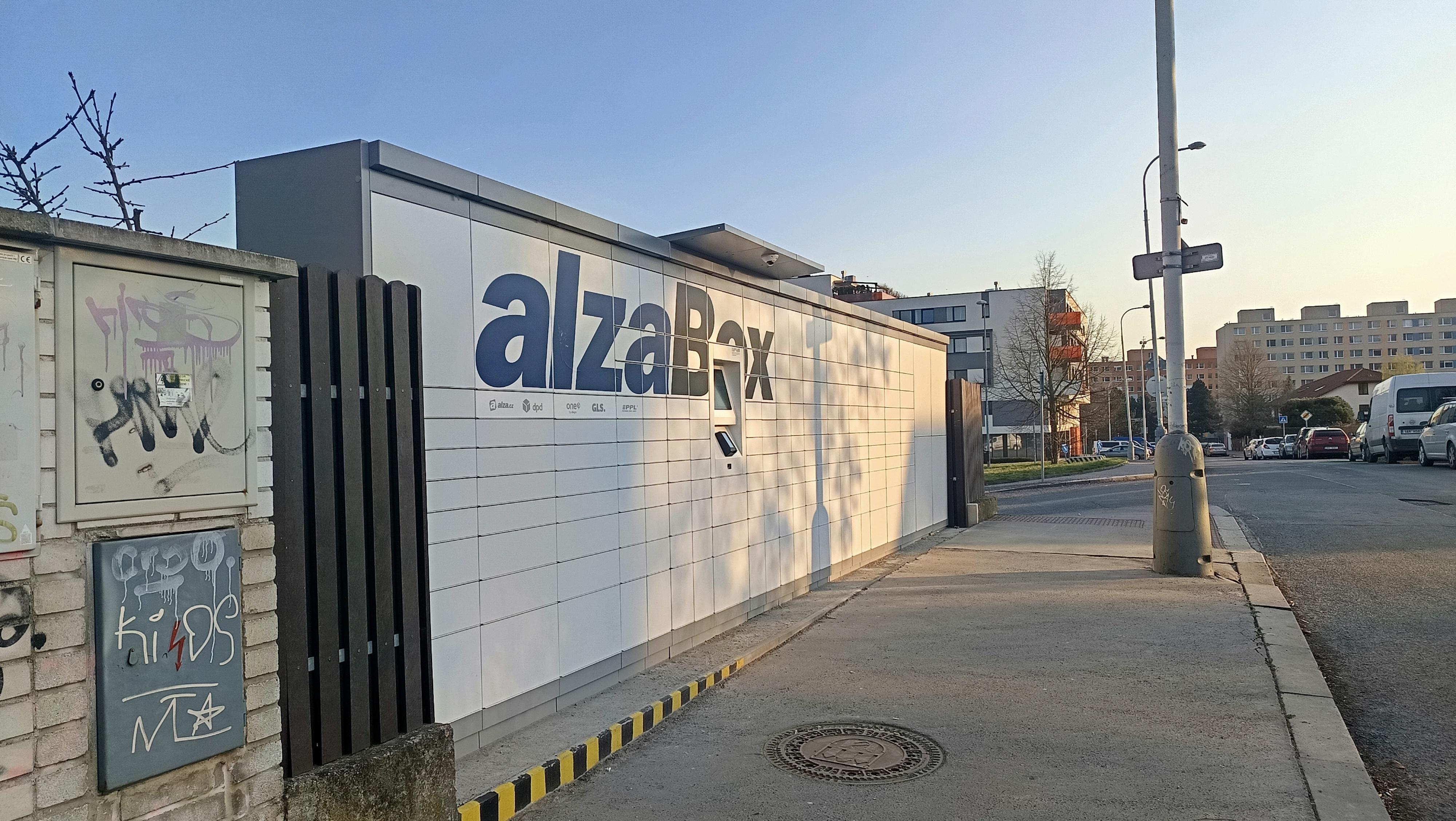 AlzaBox foto 2