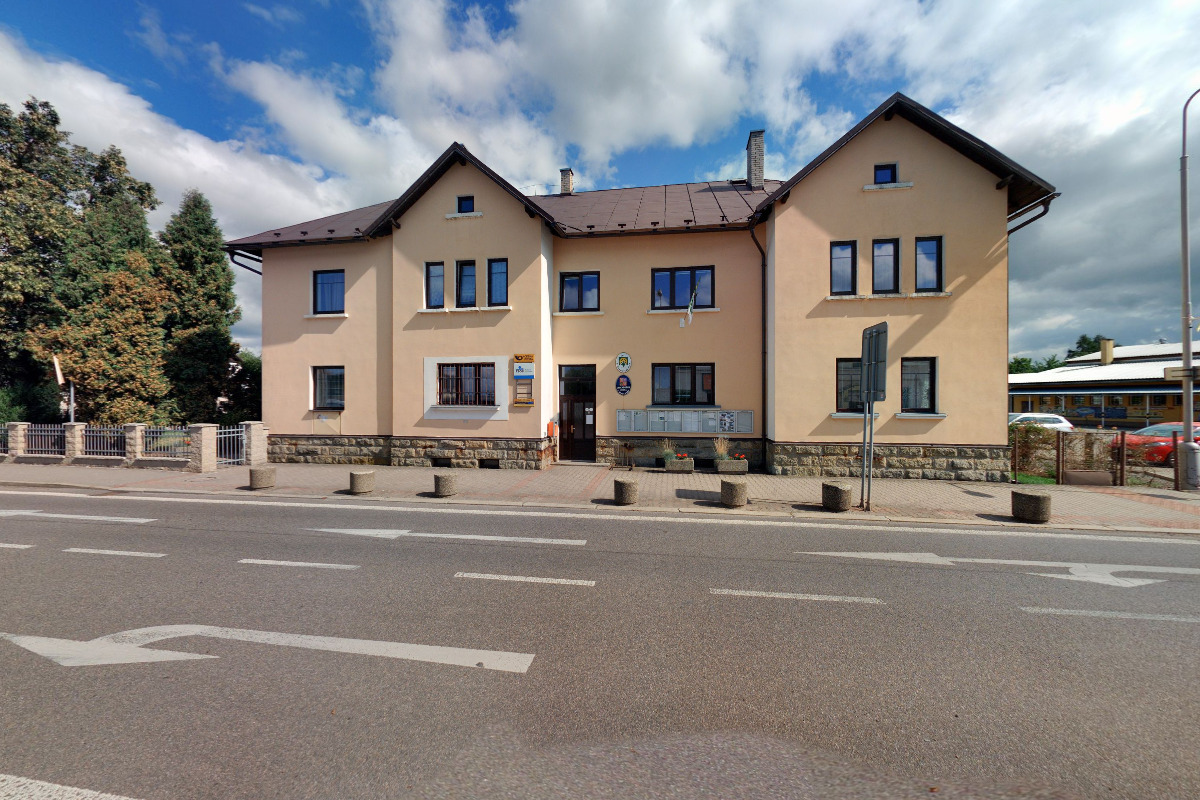 Horka u Staré Paky - obecní úřad