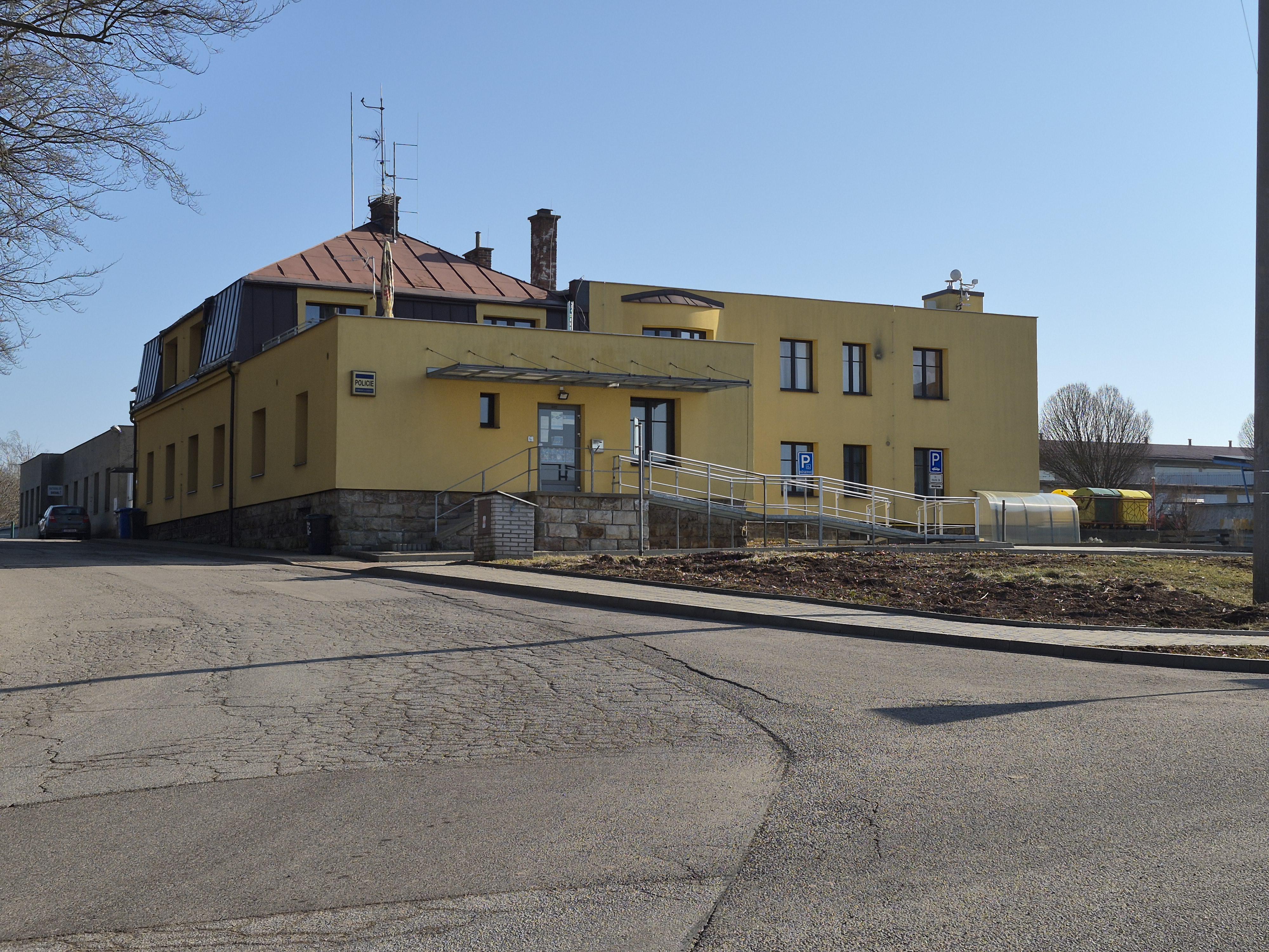 Policie ČR - Obvodní oddělení Lomnice nad Popelkou foto 5