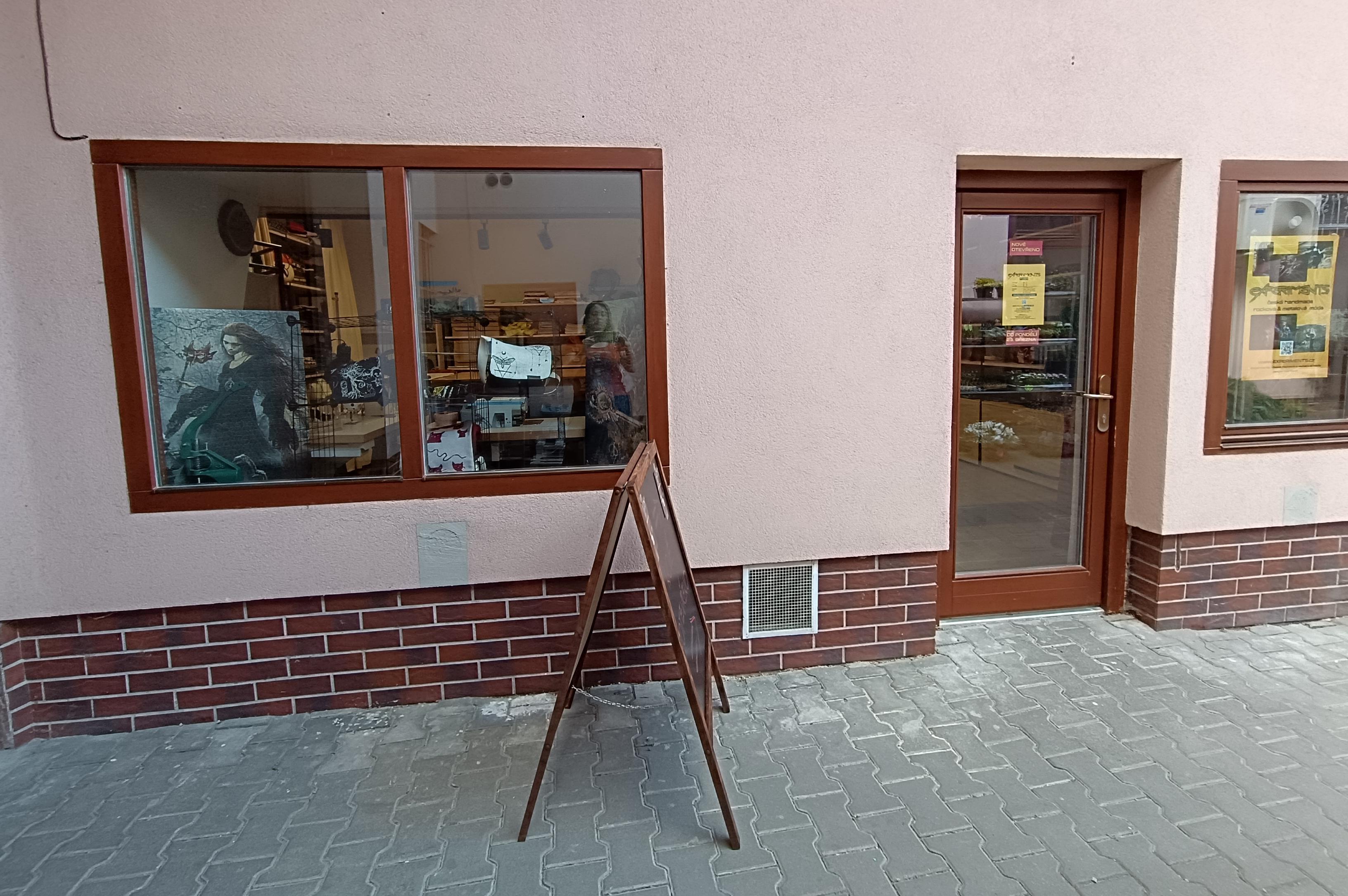 Experiments - otevřený kreativní prostor