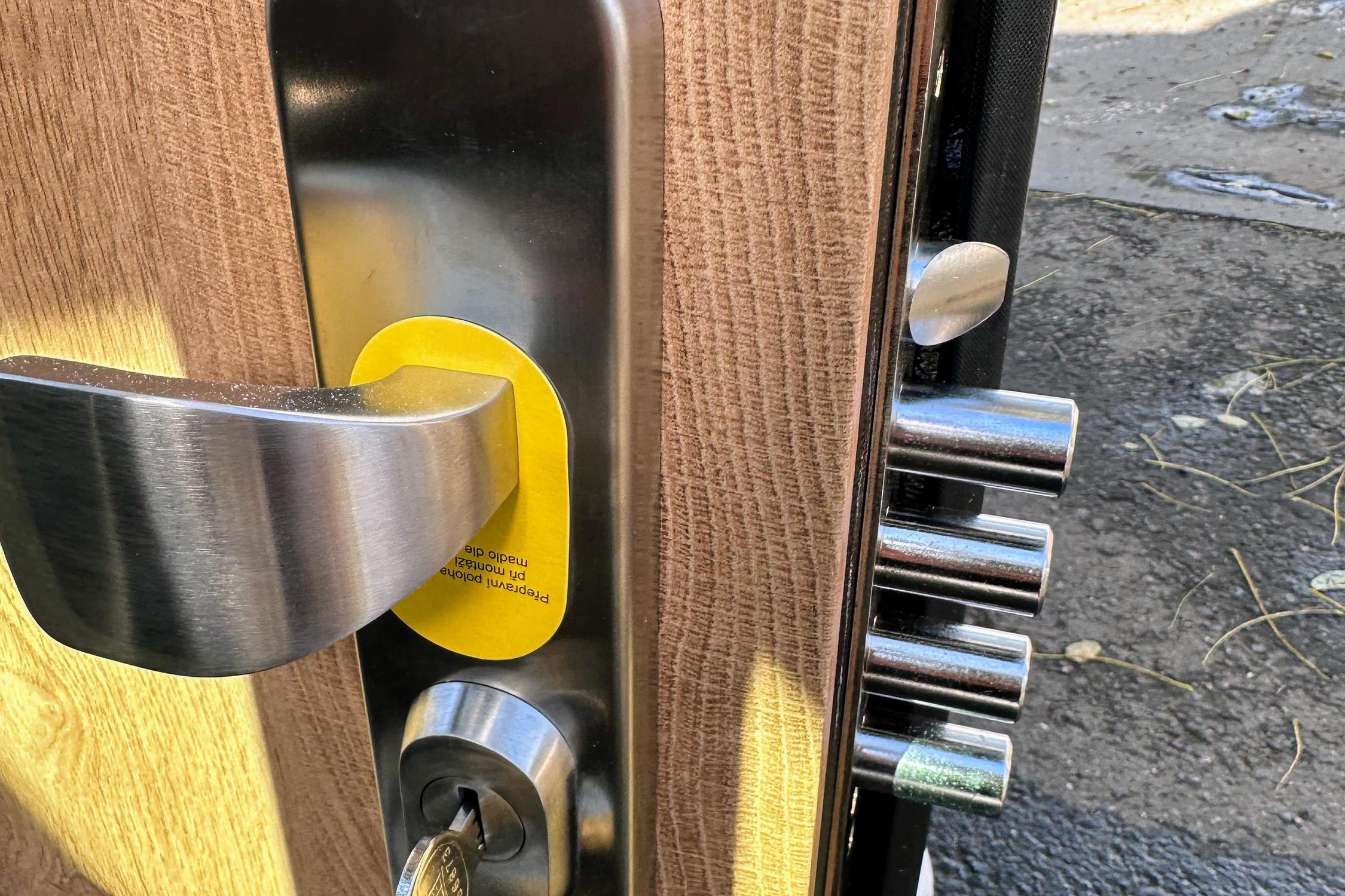 BEZPEČNOSTNÍ DVEŘE - Pavel Žejdlík