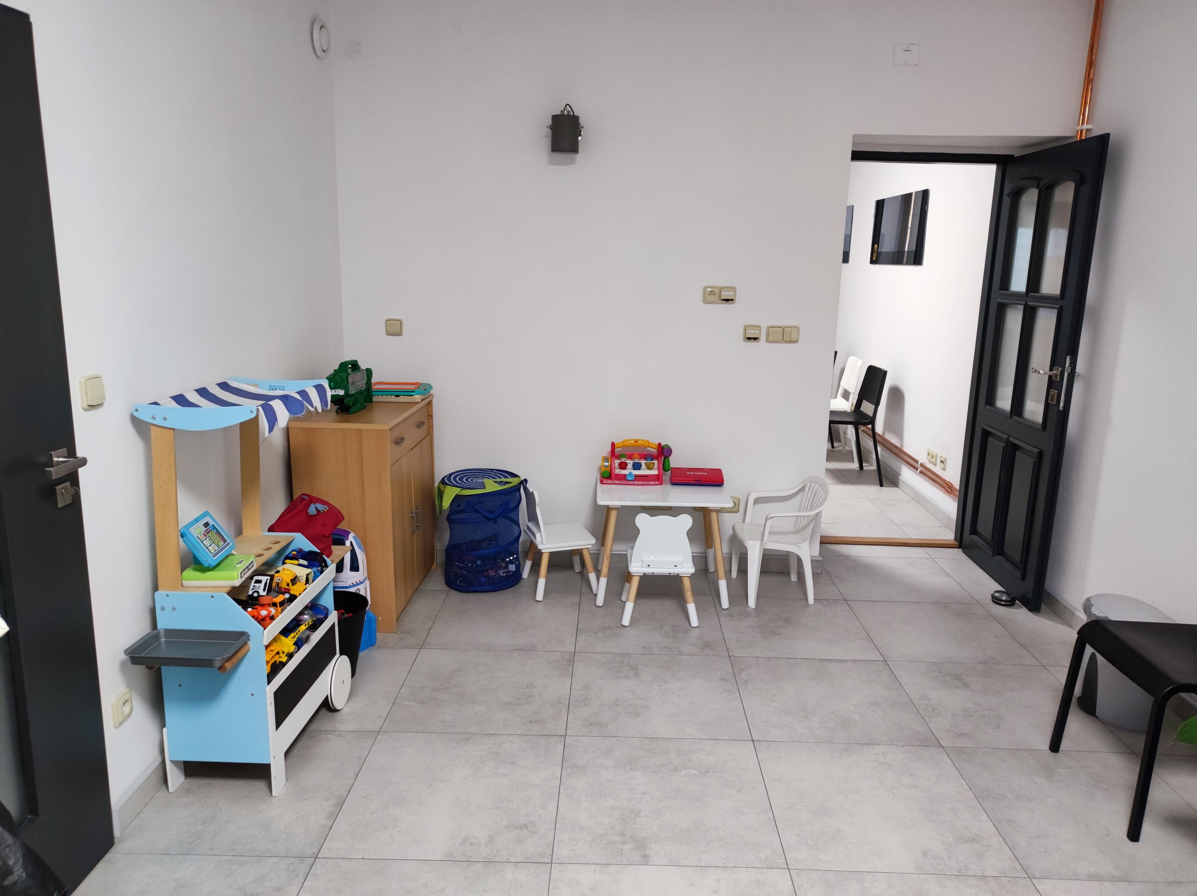 Kadeřnictví pánské a dětské bez objednání- Eva Buřičová foto 3