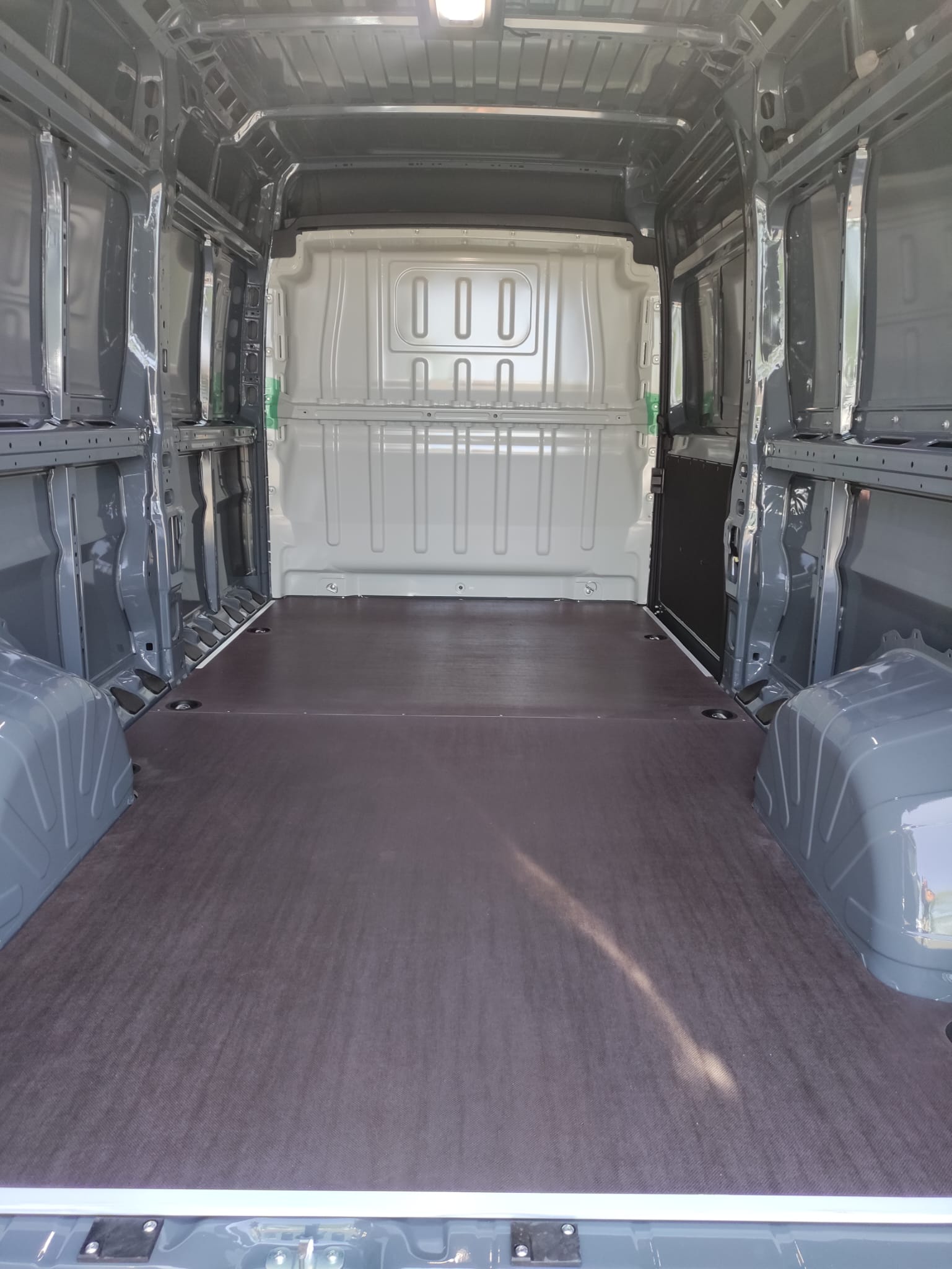 KUPY STĚHOVÁNÍ foto 2