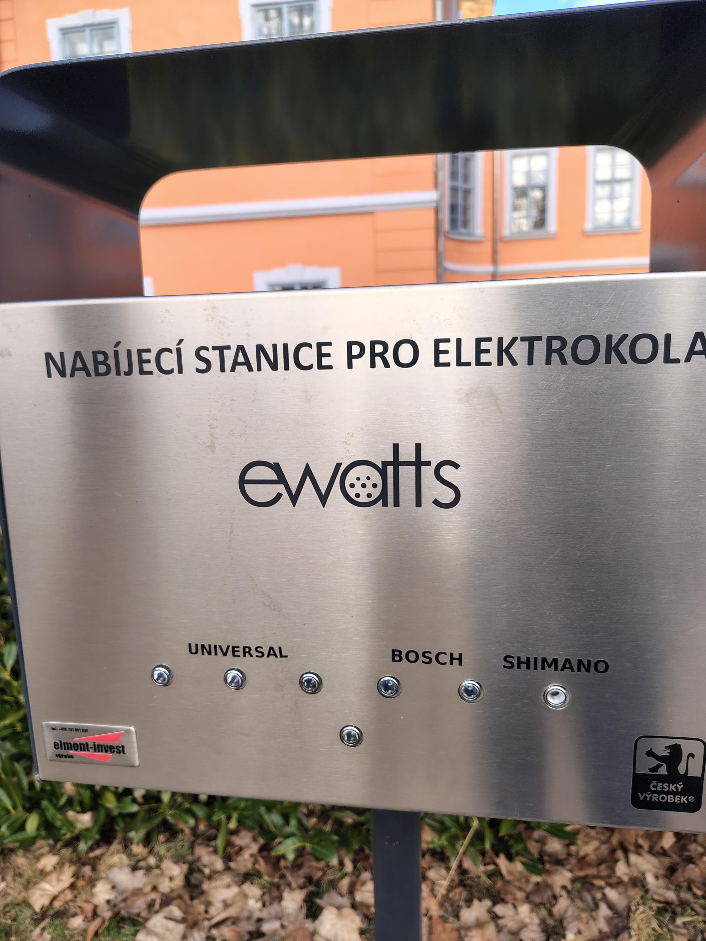 Dobíjecí stanice pro elektrokola foto 1