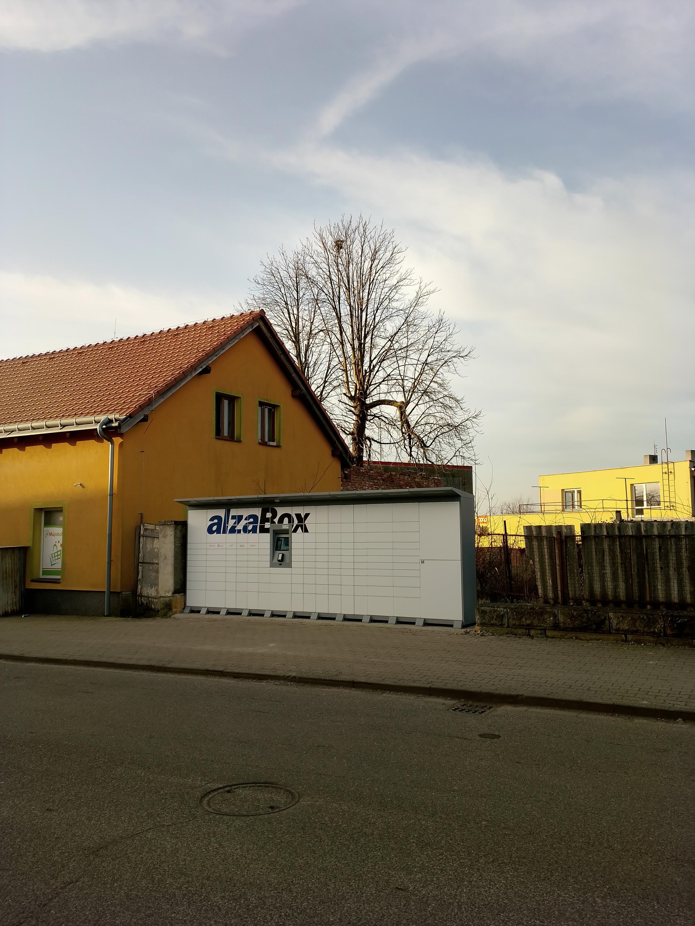 AlzaBox foto 2