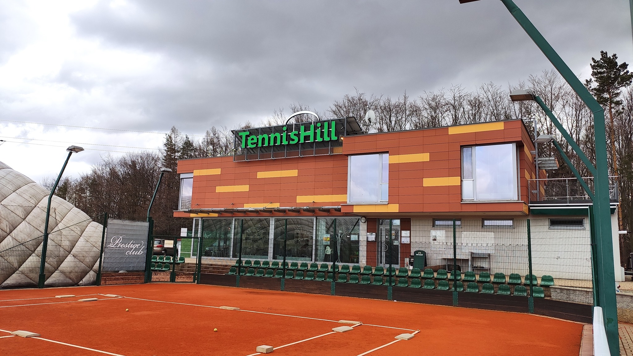 Tennis Hill