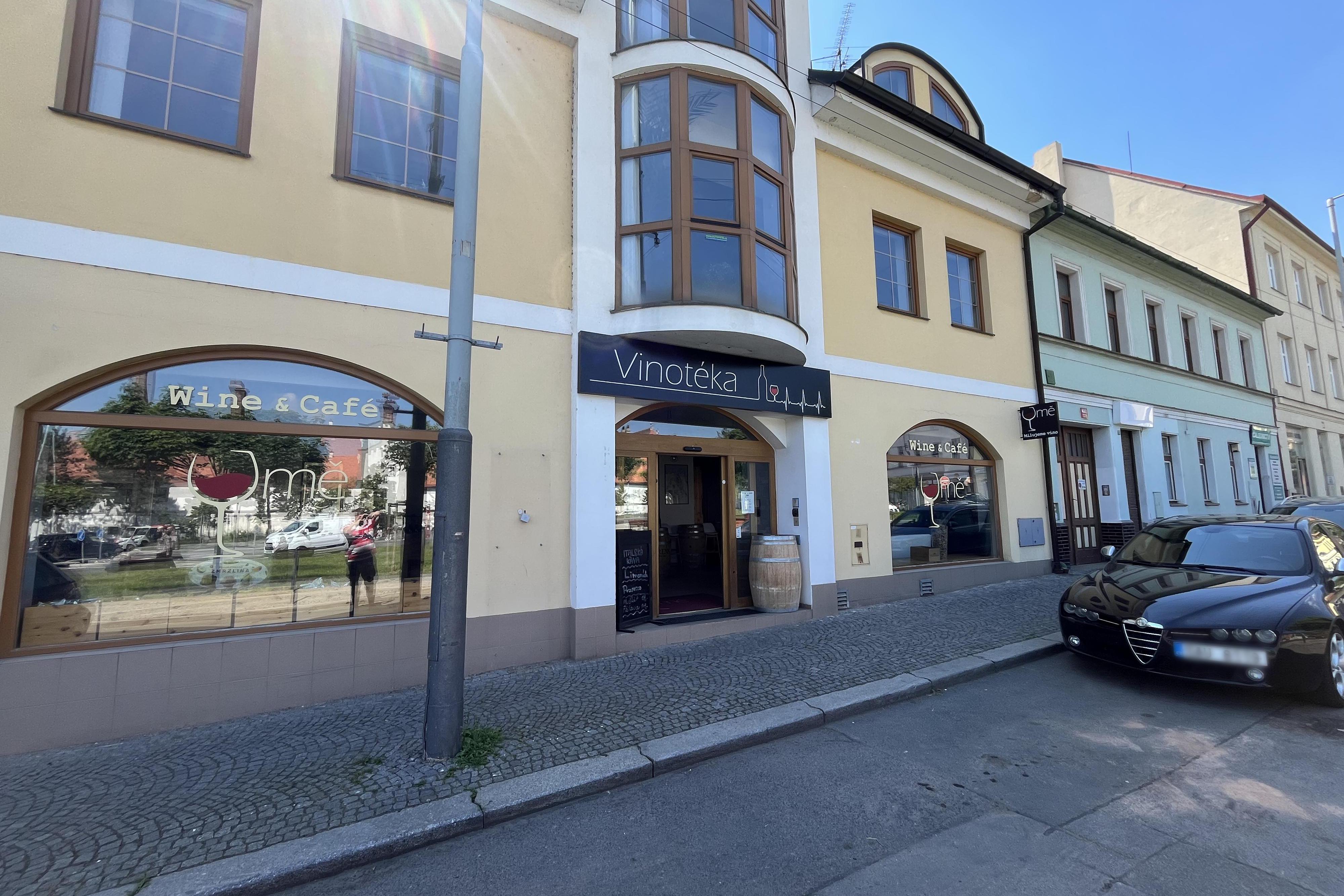 Wine & Café UMě