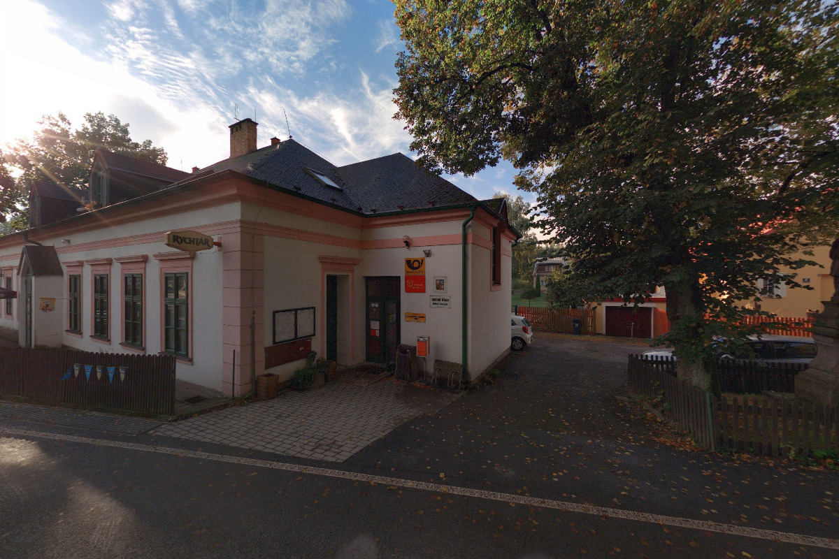 Horní Bradlo - obecní úřad foto 1