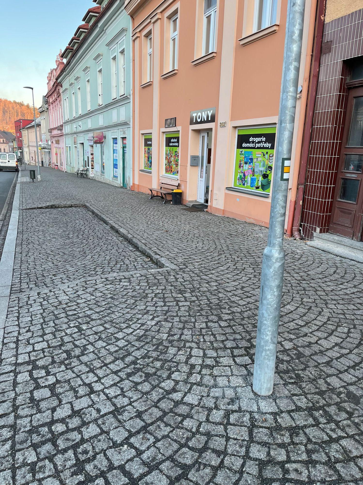 TONY supermarket foto 2