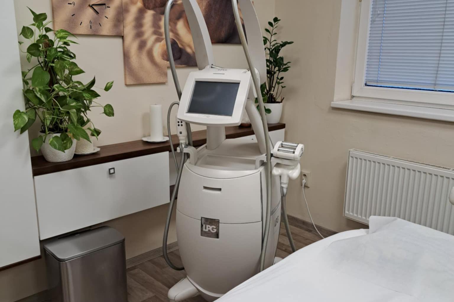 Studio Form - Marie Škrabolová