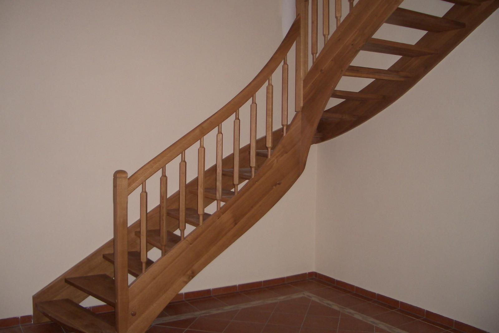 Výroba dřevěných schodů