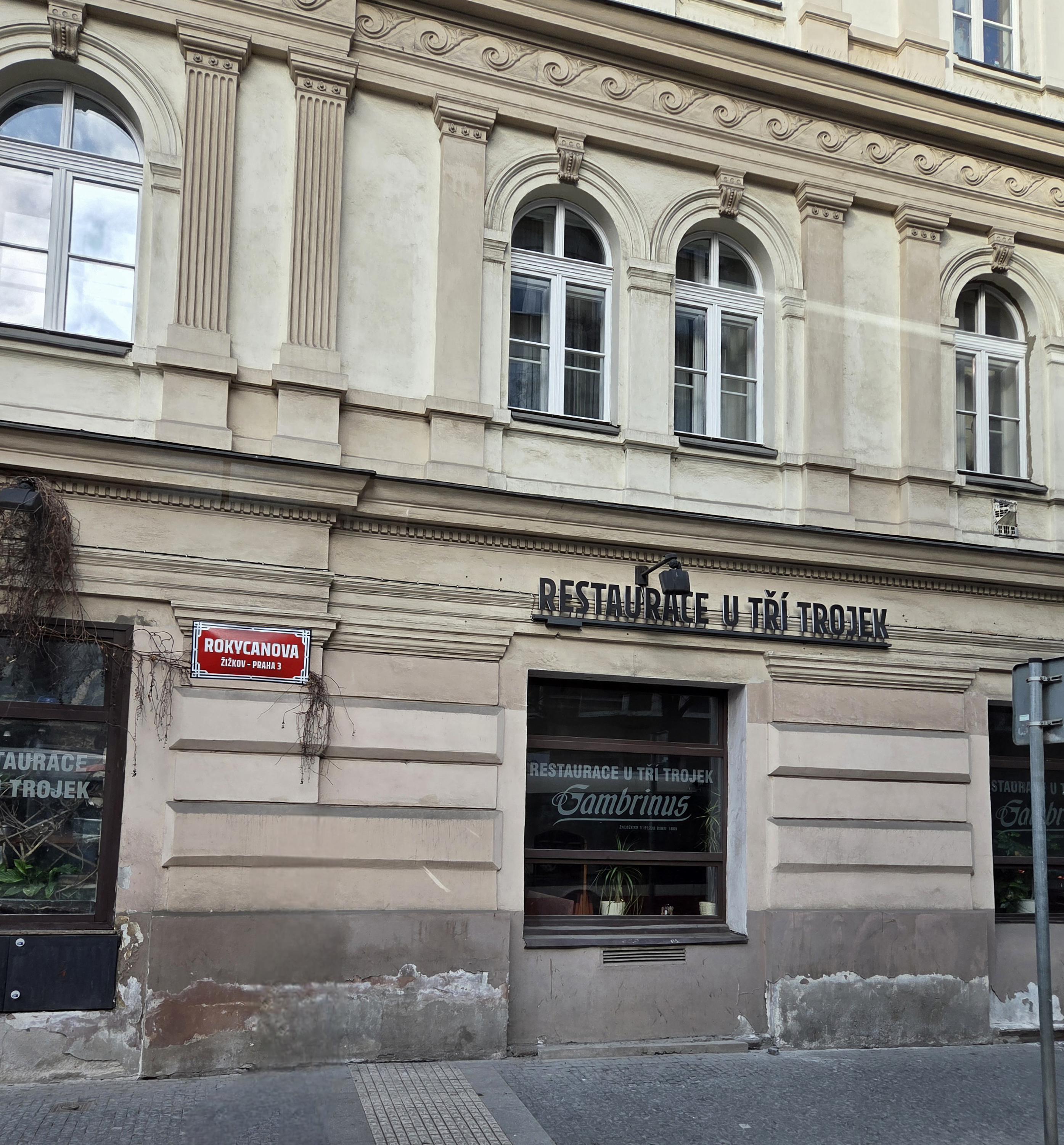 Restaurace U 3 trojek foto 4
