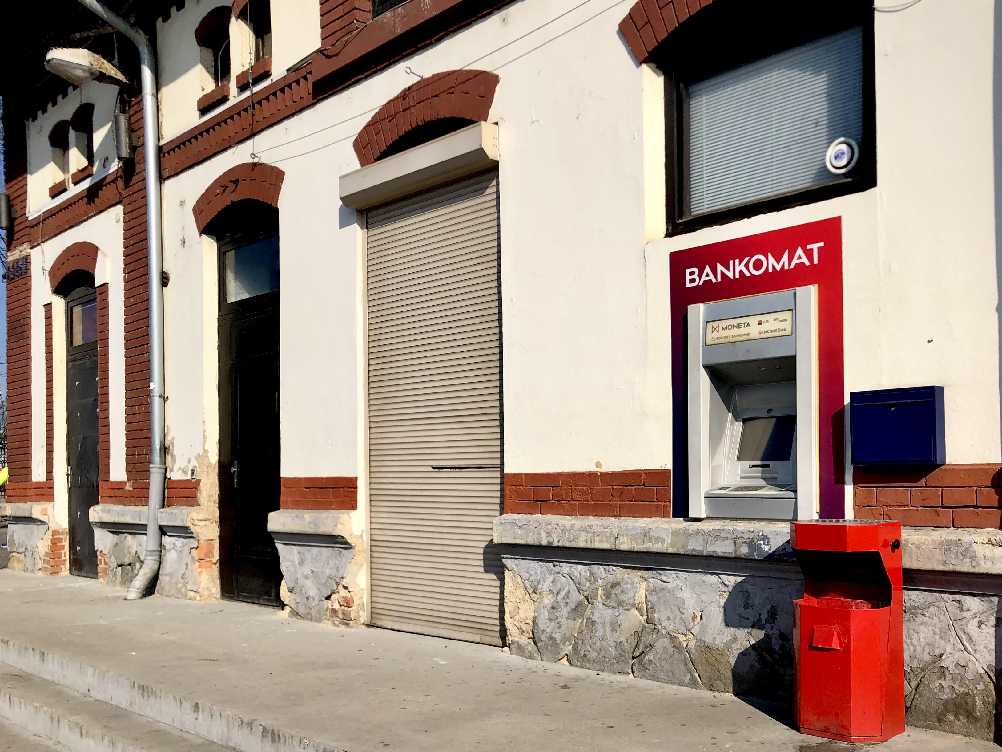 Bankomat MONETA Money Bank foto 4
