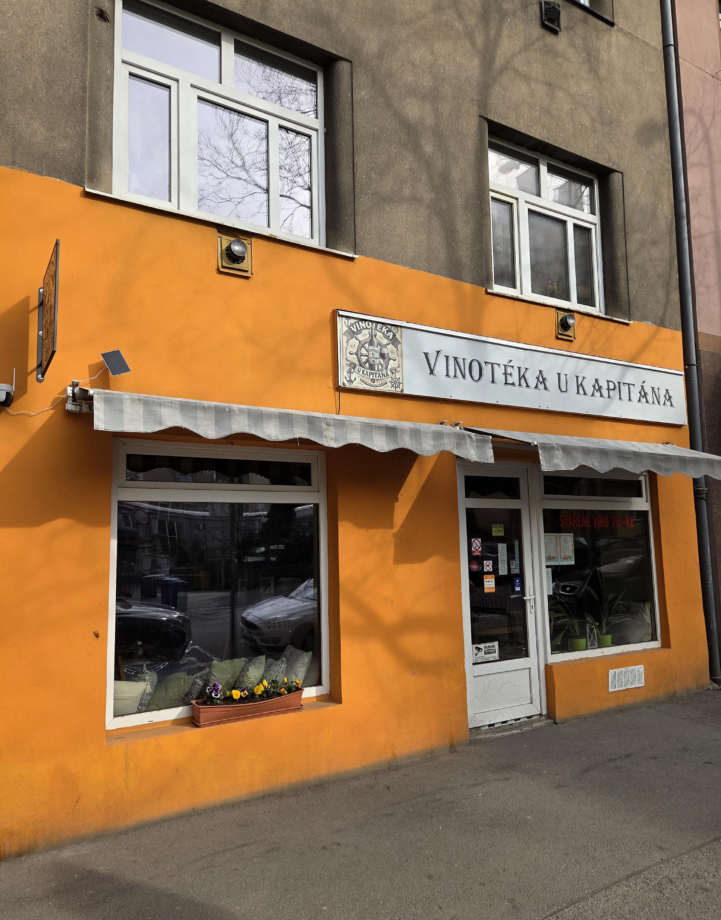 Vinoteka u kapitána foto 3