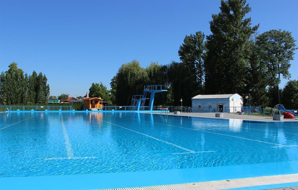 Koupaliště a minigolf Hulín