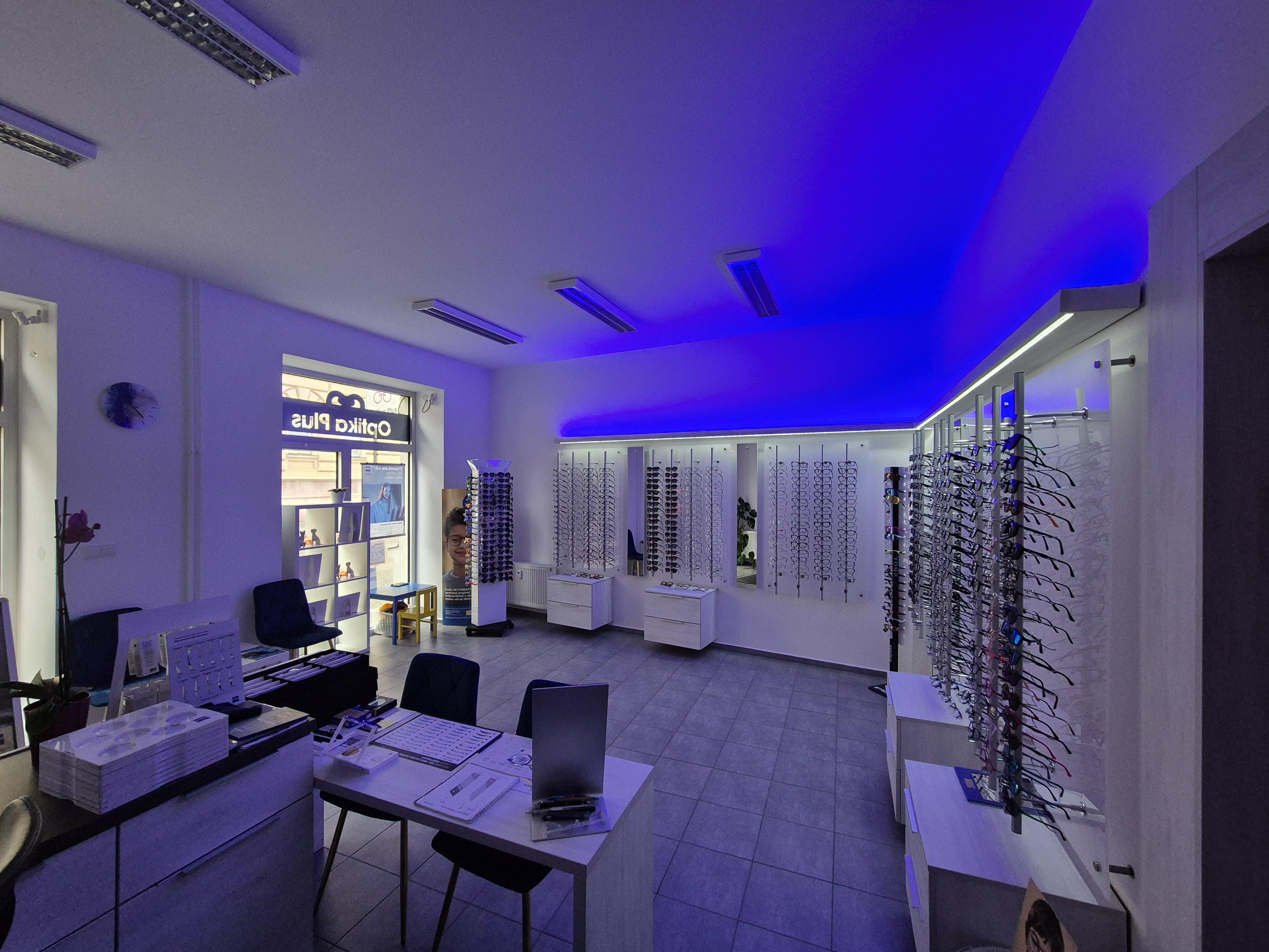 Optika Plus foto 2