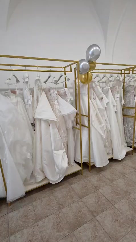 Svatební salon La Casa de La Novia foto 2 (náhled videa)