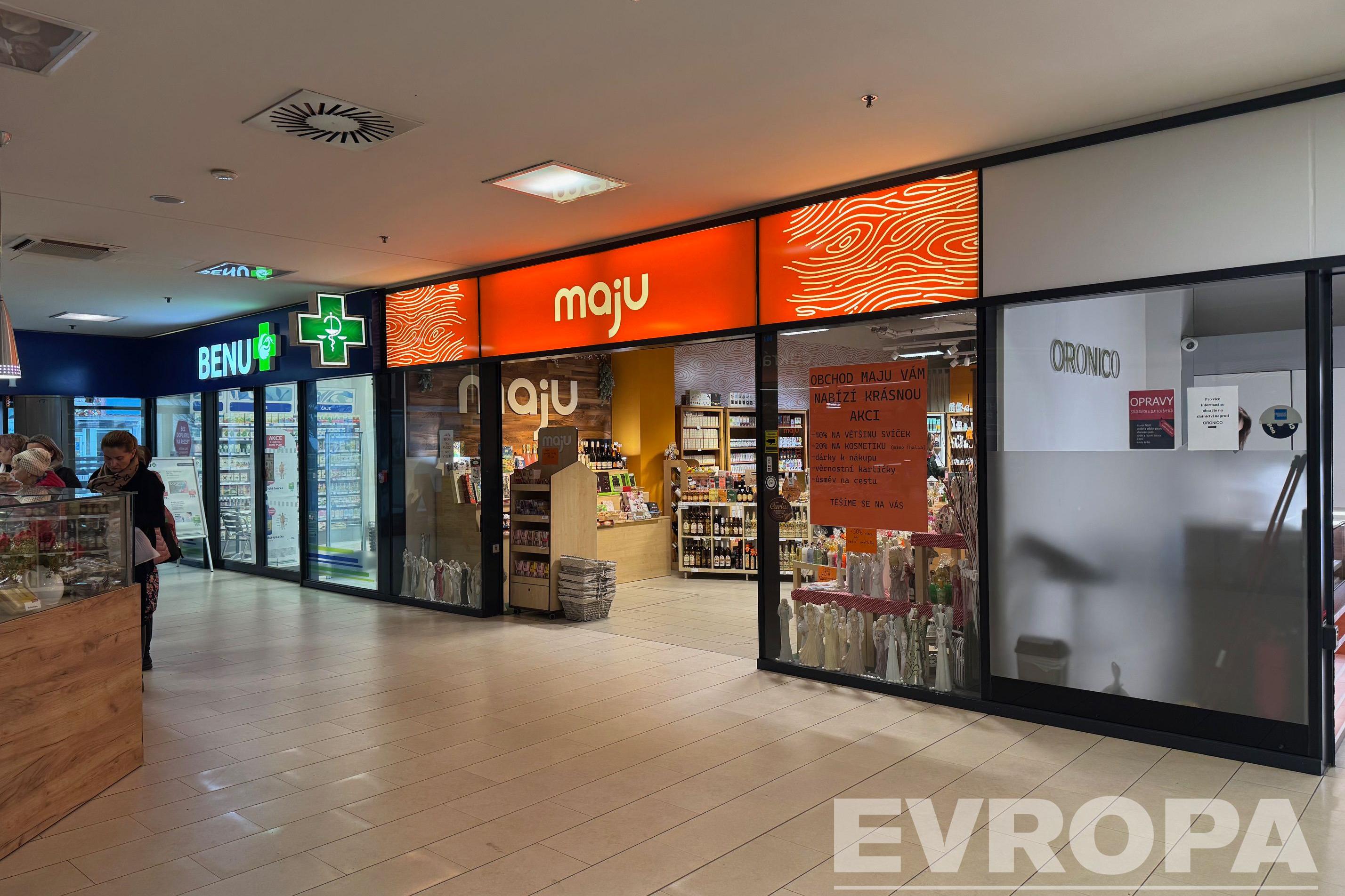 Přenechání nájemného obchodního prostoru v Atriu